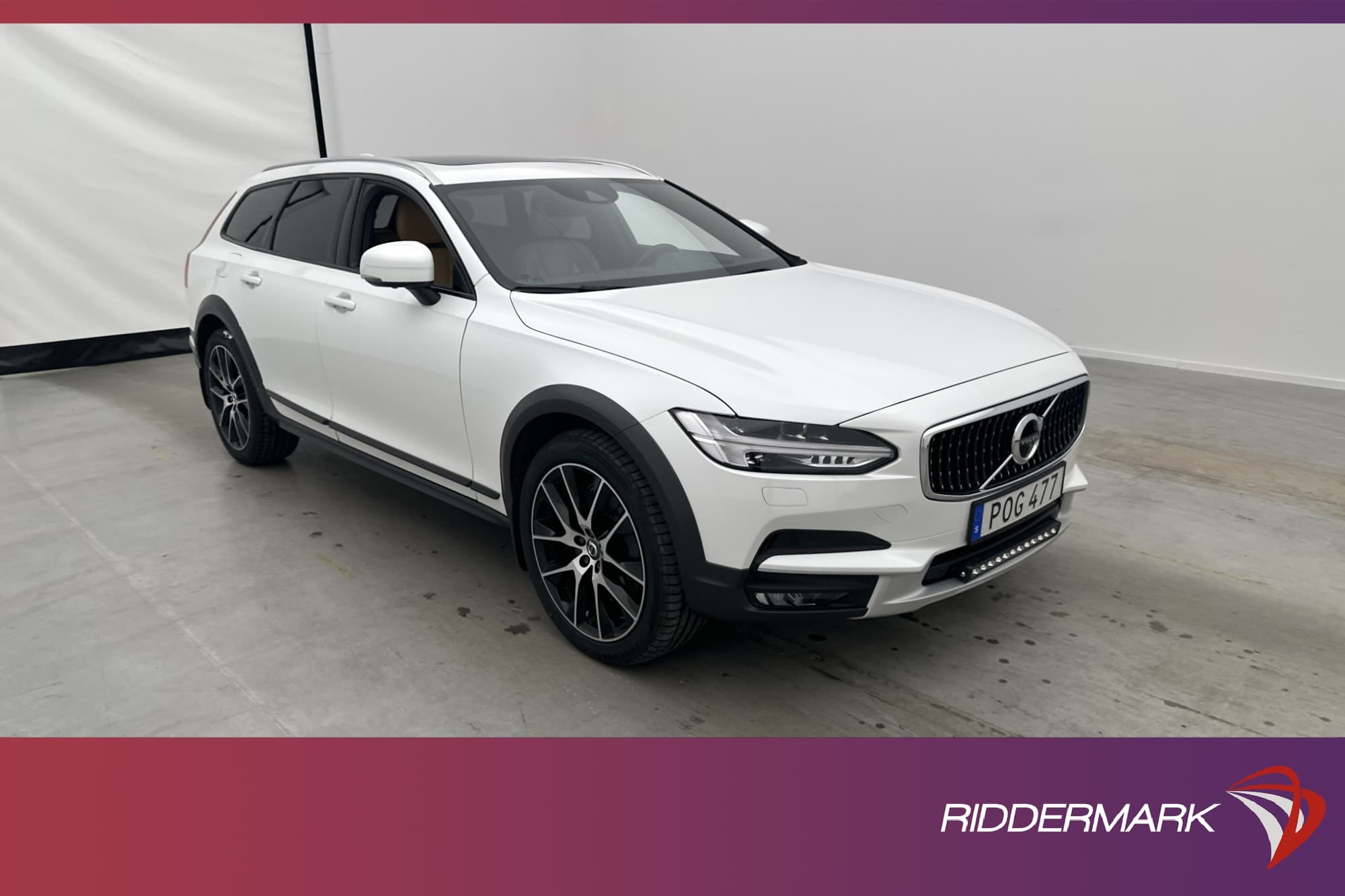 Volvo V90 Cross Country D4 AWD