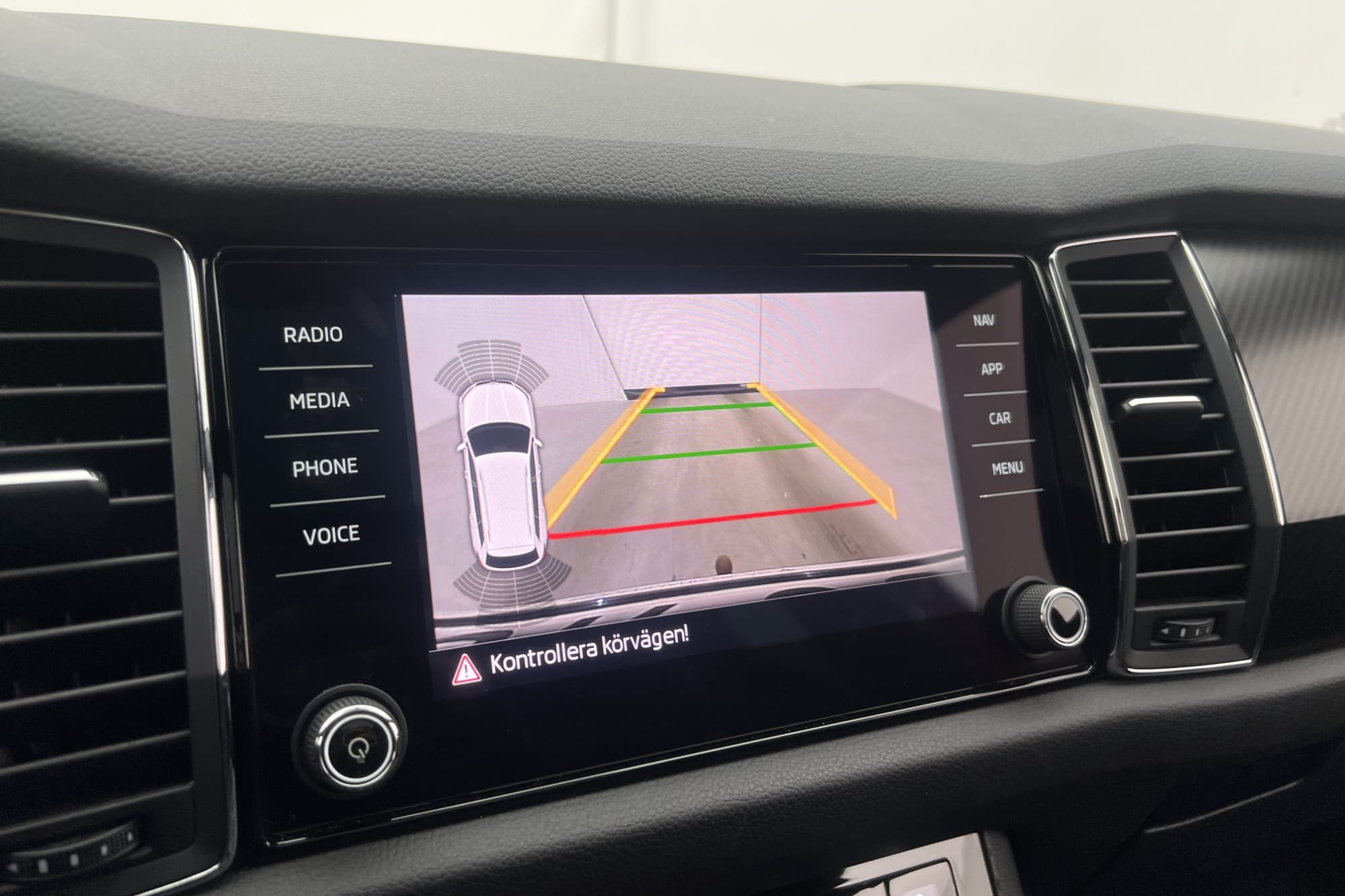 Skoda Kodiaq 4x4 190hk Sportline 7-Sit Canton Pano Värm Drag