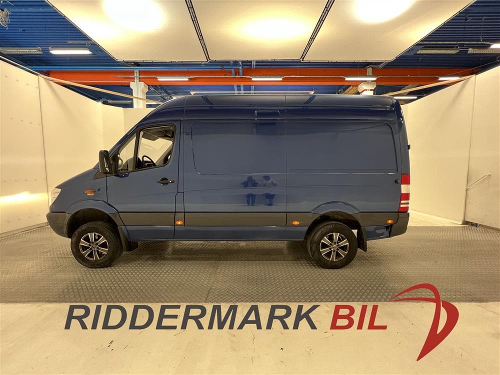 Mercedes-Benz Sprinter 316 CDI 4x4 163hk L2H2 Värmare Drag