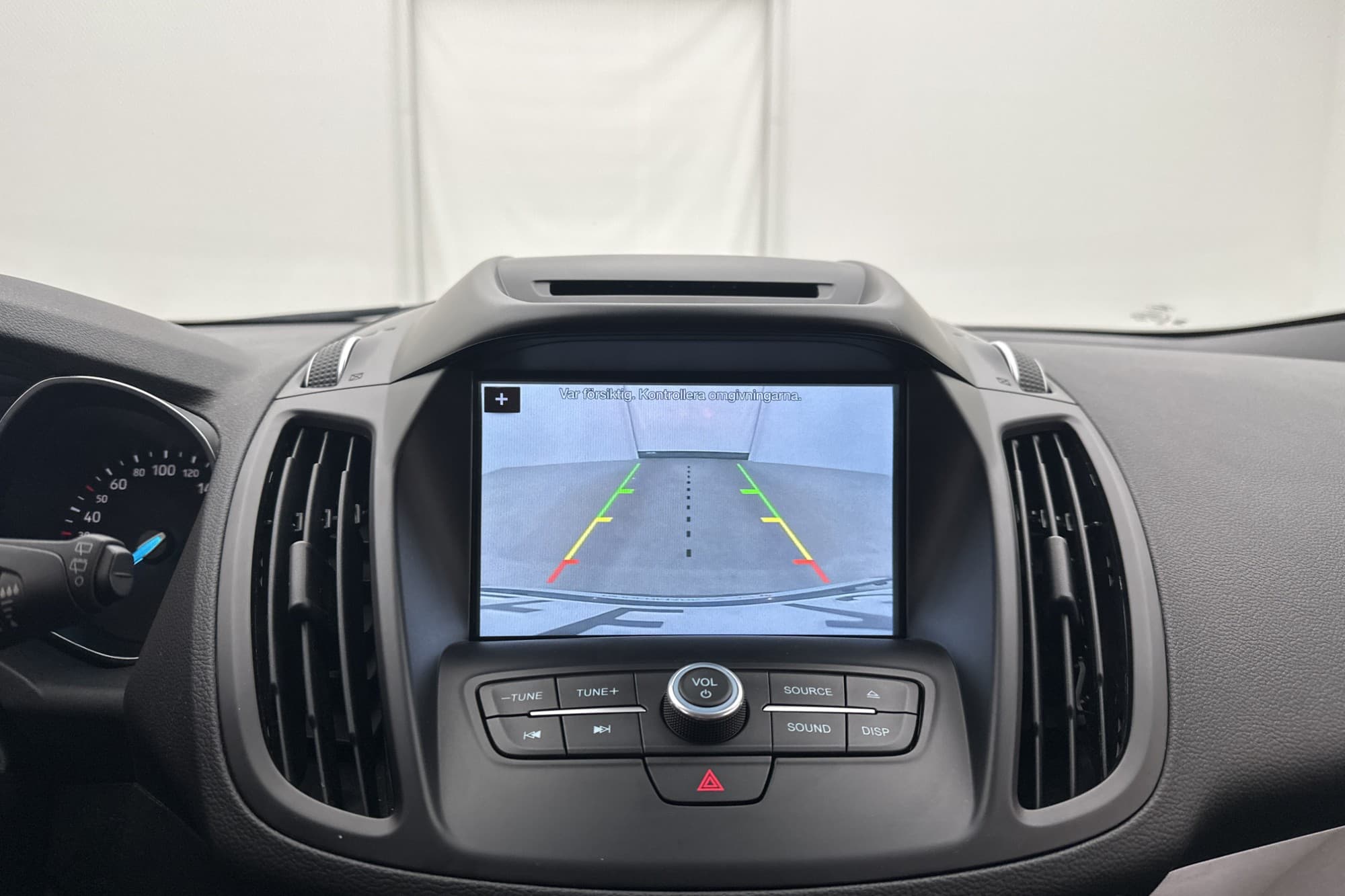 Ford Kuga TDCi AWD 180hk Titanium Kamera Halvskinn CarPlay