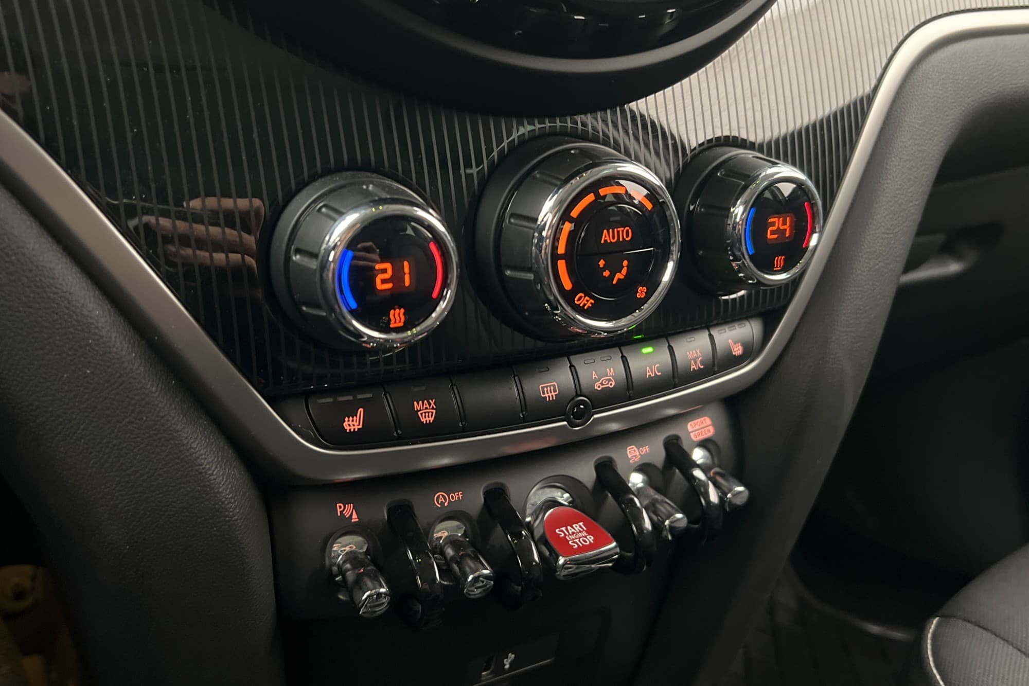 MINI Countryman ALL4 136hk Salt GPS Sensorer CarPlay Keyless