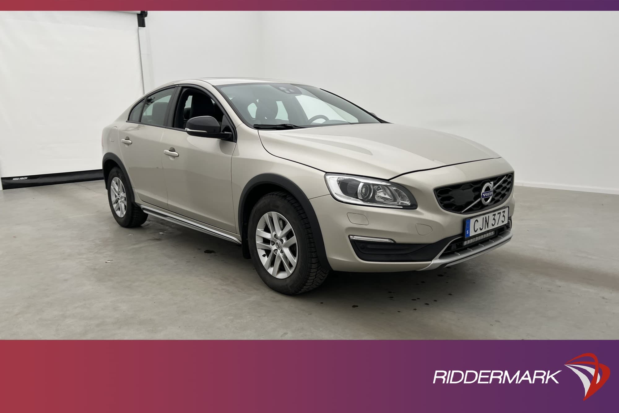 Volvo S60 Cross Country D4 AWD