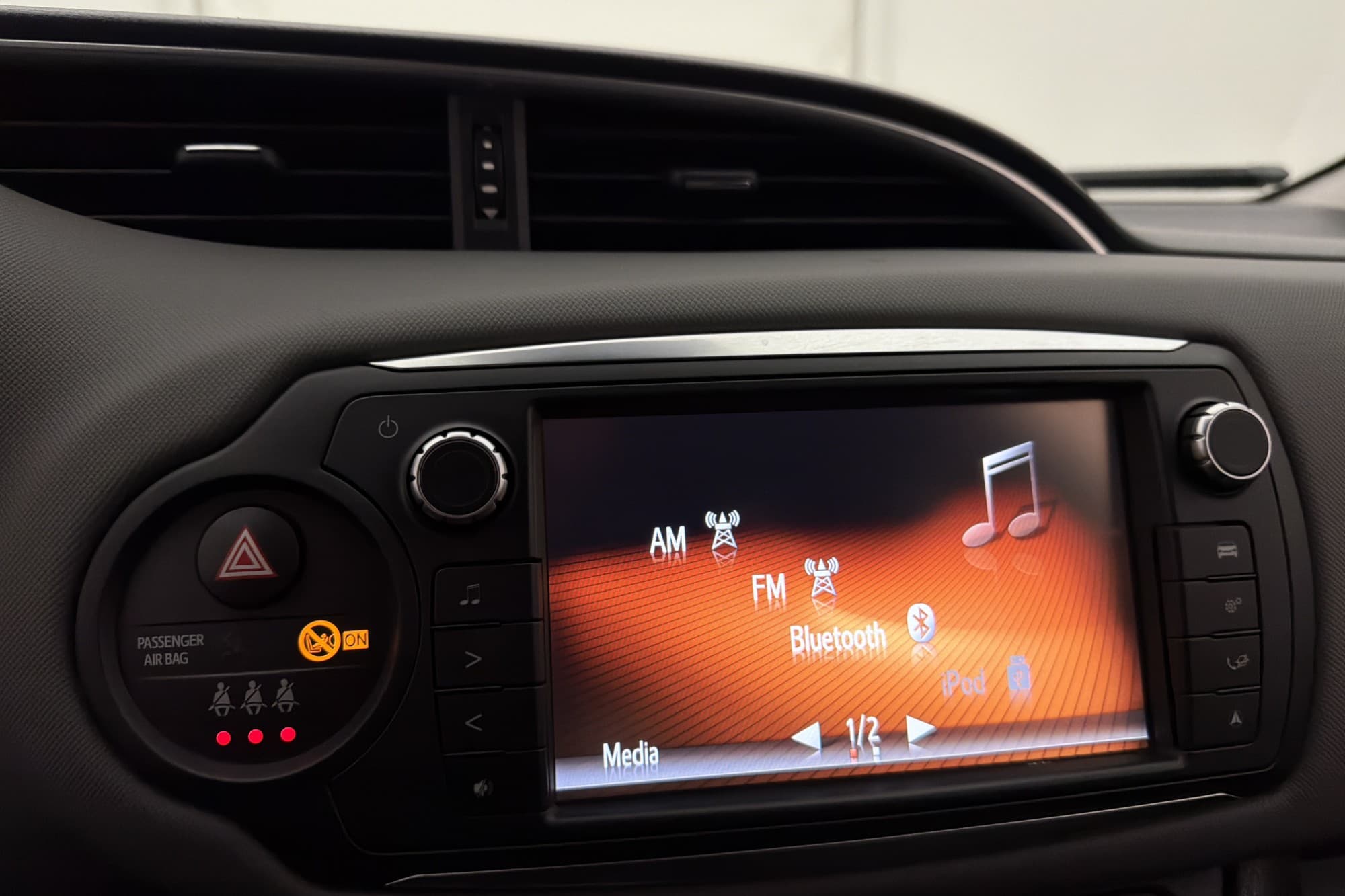 Toyota Yaris 1.33 Dual VVT-i 99hk Style Kamera Farthållare