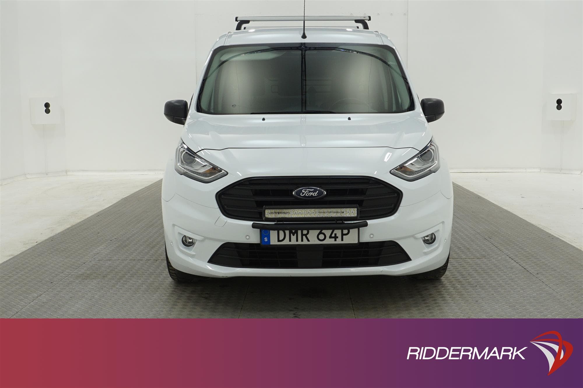 Ford Transit Connect Automat 120hk LWB Drag Värmare Moms