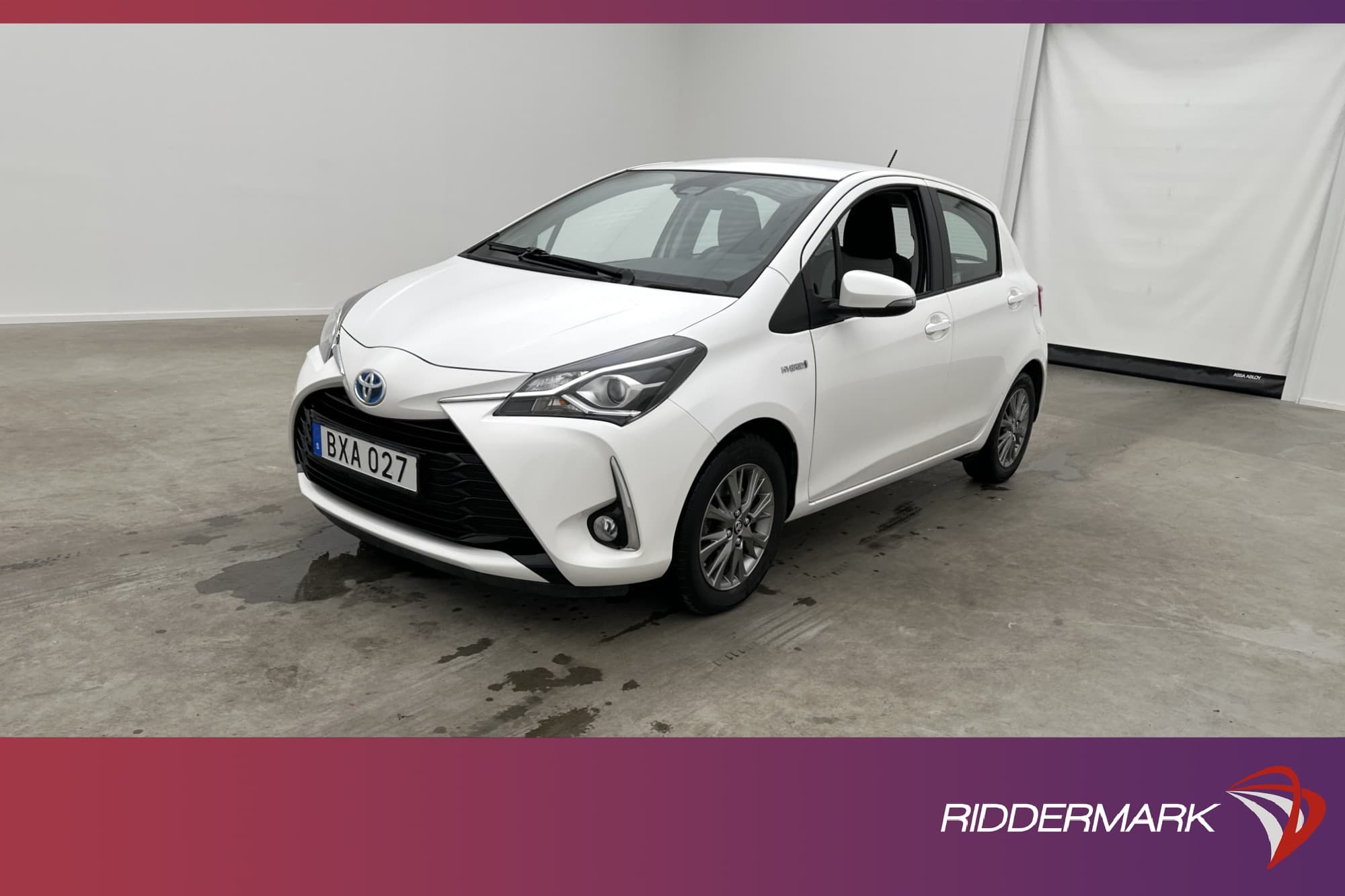 Toyota Yaris Hybrid 101hk