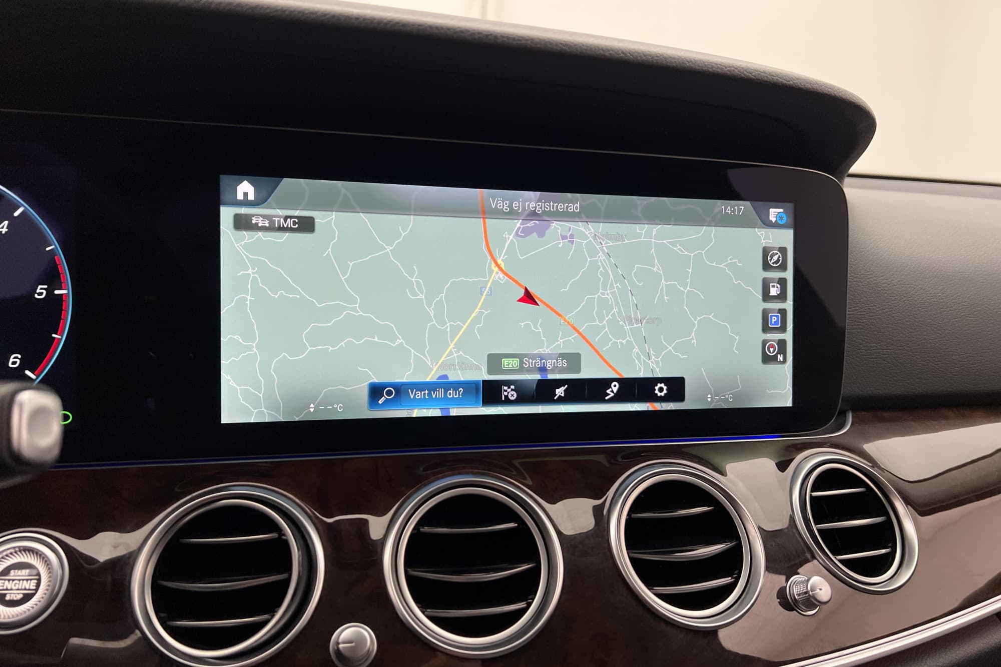 Mercedes-Benz E 220 T d 4M Avantgarde Wide Kamera Navi Drag
