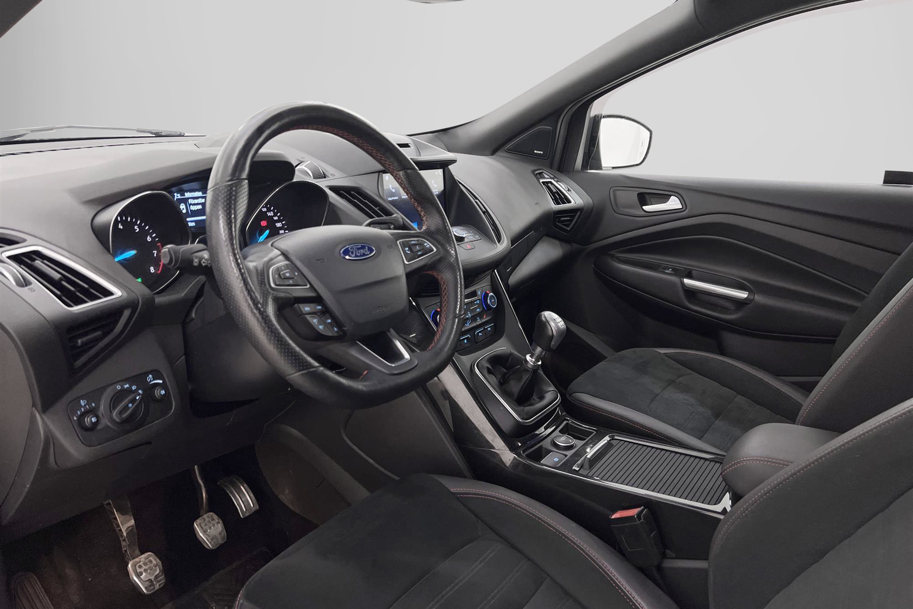 Ford Kuga 1.5 EcoBoost 150hk ST-Line Värmare Kamera En-bruk