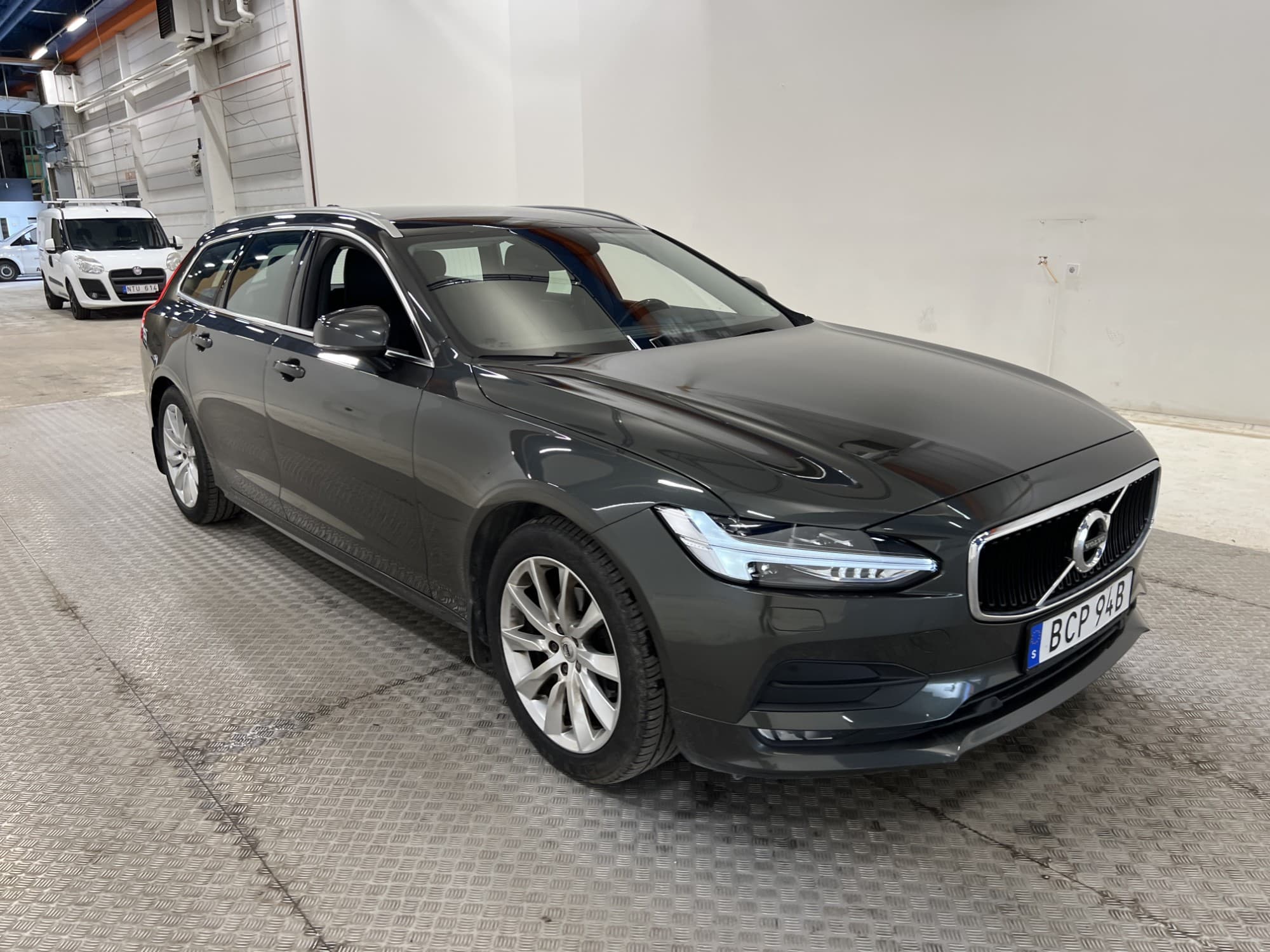 Volvo V90 D3 AWD 150hk