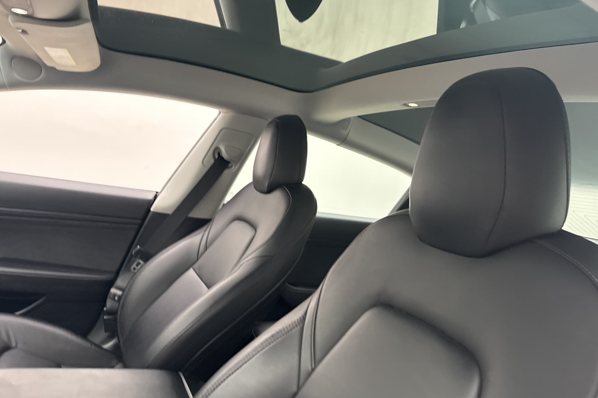 Tesla Model 3 Standard Range Plus Svensksåld Autopilot 