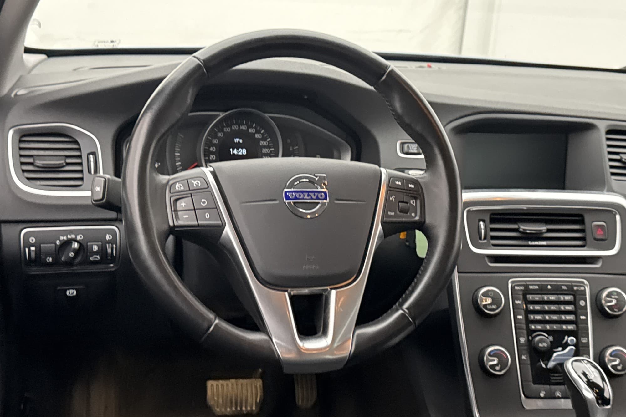 Volvo S60 T3 152hk Classic VOC Värm Rattvärme Navi Sensorer