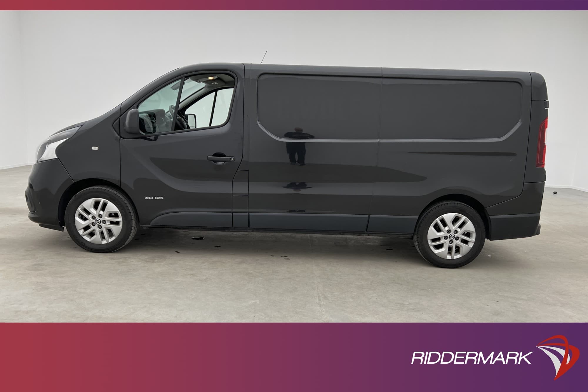 Nissan NV300
