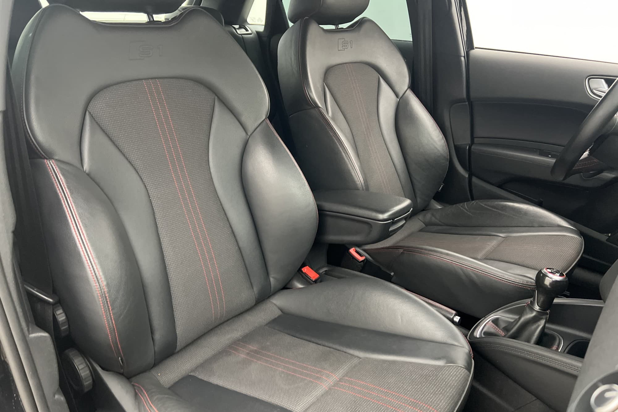 Audi S1 Sportback Quattro 231hk Sensorer Halvskinn Välservad