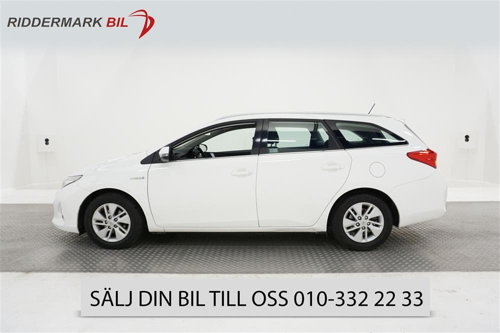 Toyota Auris Sports Hybrid 1.8 136hk