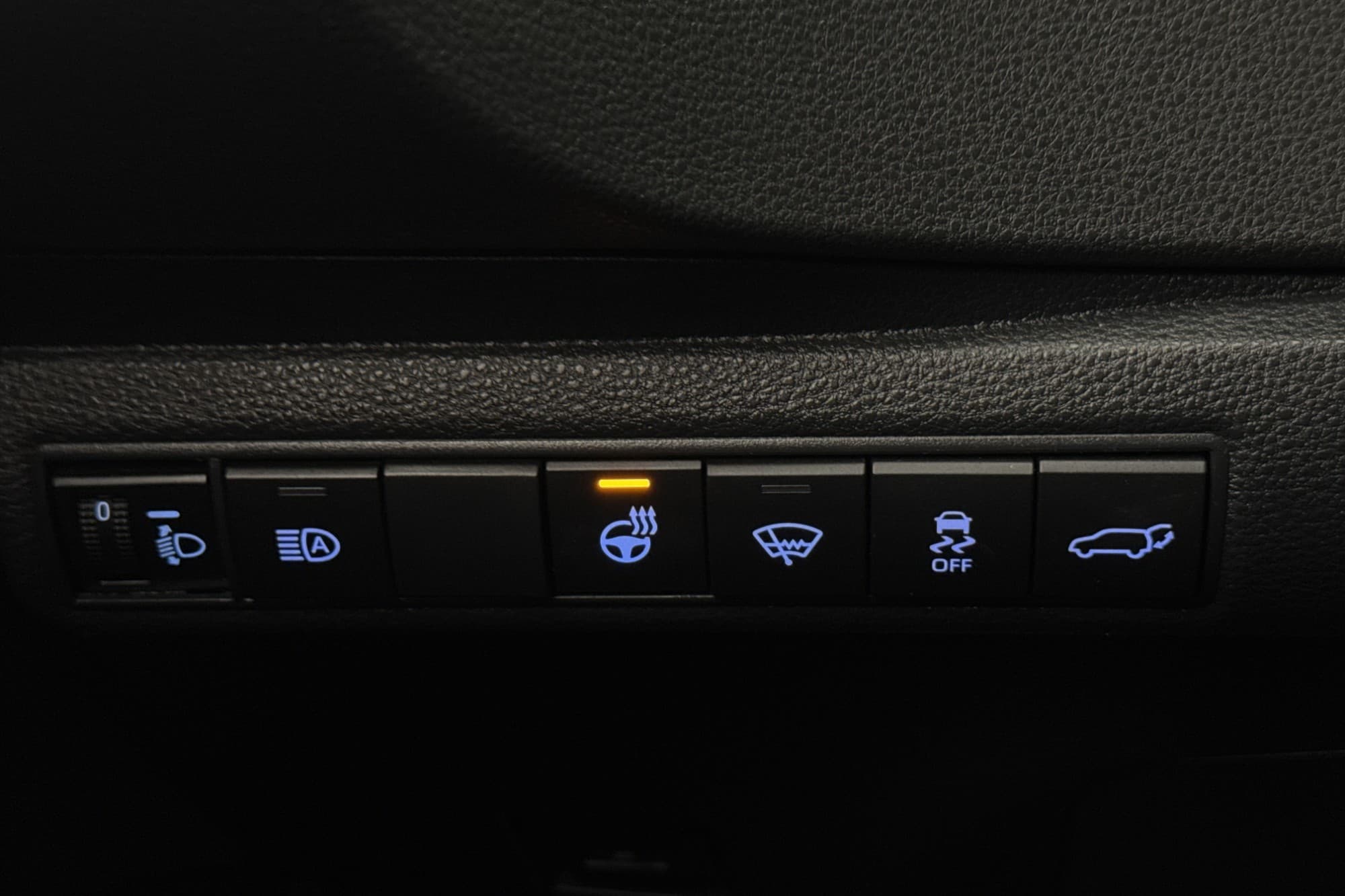 Toyota Corolla TREK Hybrid 122hk Rattvärme Kamera Adapt-fart