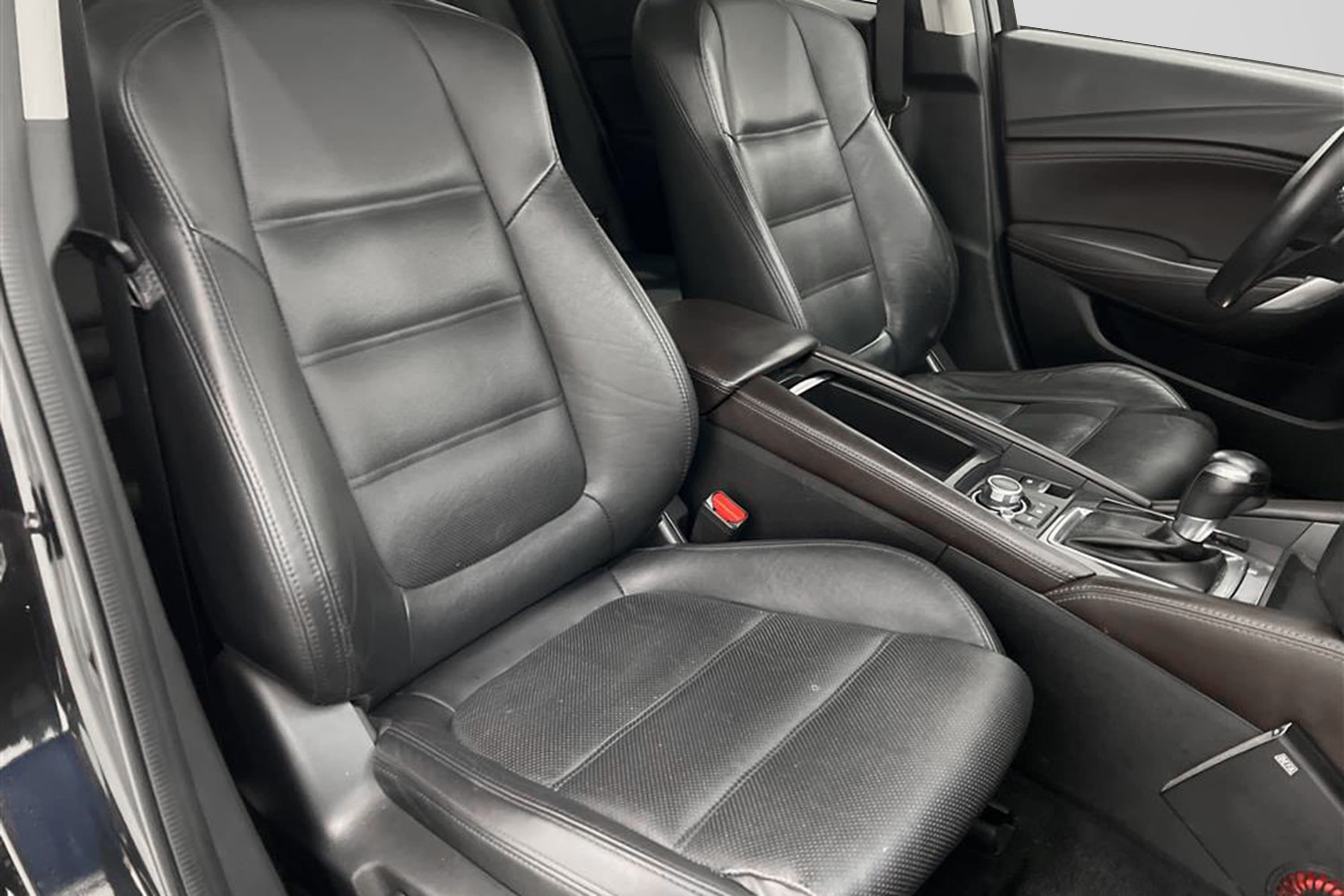 Mazda 6 Kombi 2.2 AWD 175hk Optimum BOSE Kamera Värmare Naviinteriör