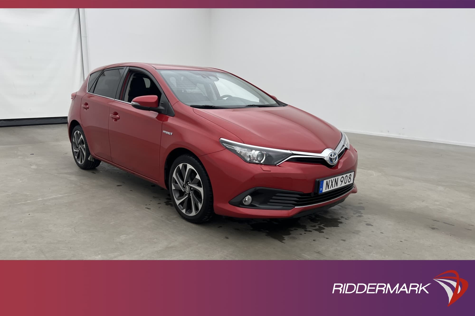 Toyota Auris Hybrid 136hk