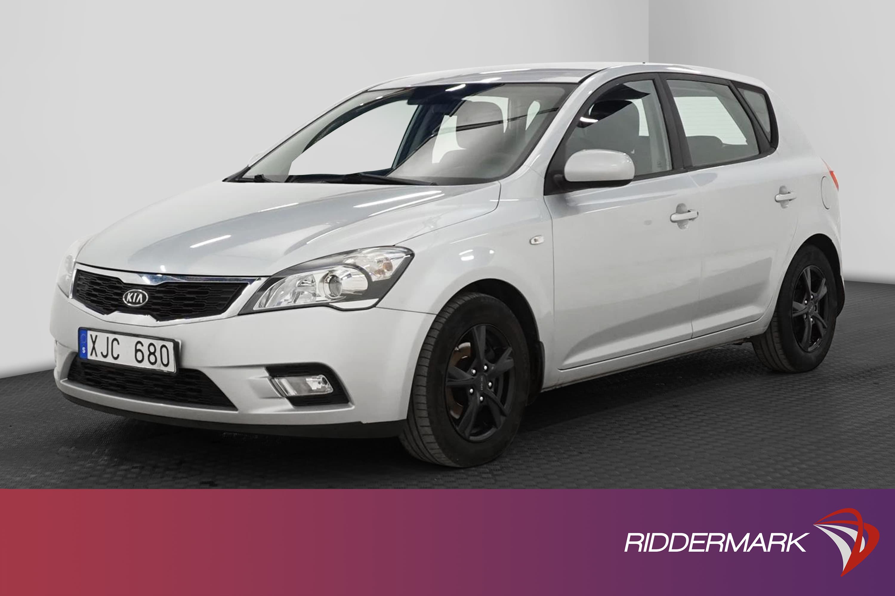 Kia Ceed 1.4 CVVT 90hk M-Värm Nyserv 822kr Skatt 0,49L/mil