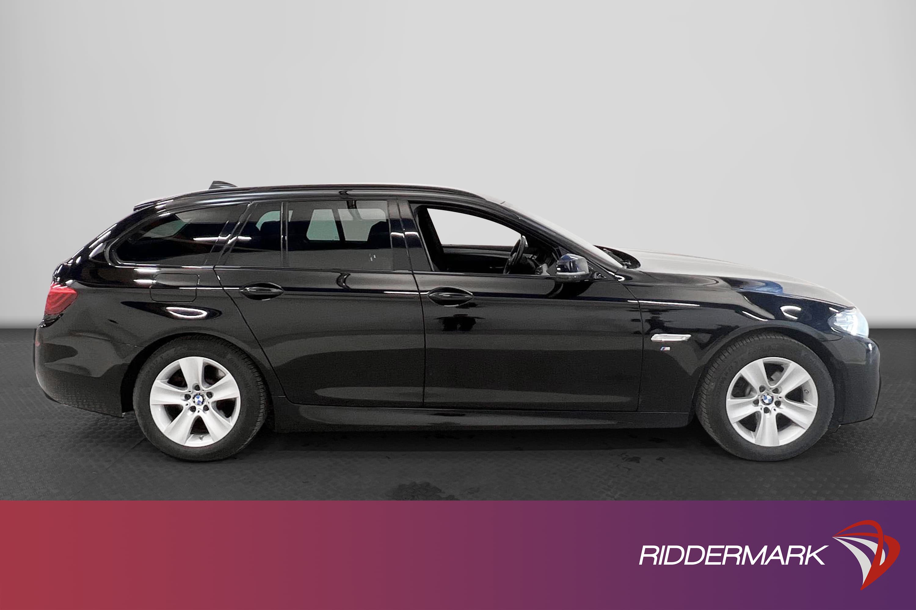 BMW 520d 190hk xDrive M Sport D-värm HiFi Skinn Navi