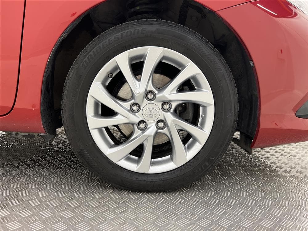 Toyota Auris 1.2T 116hk B-Kam Lane Assist 0,49L/milinteriör
