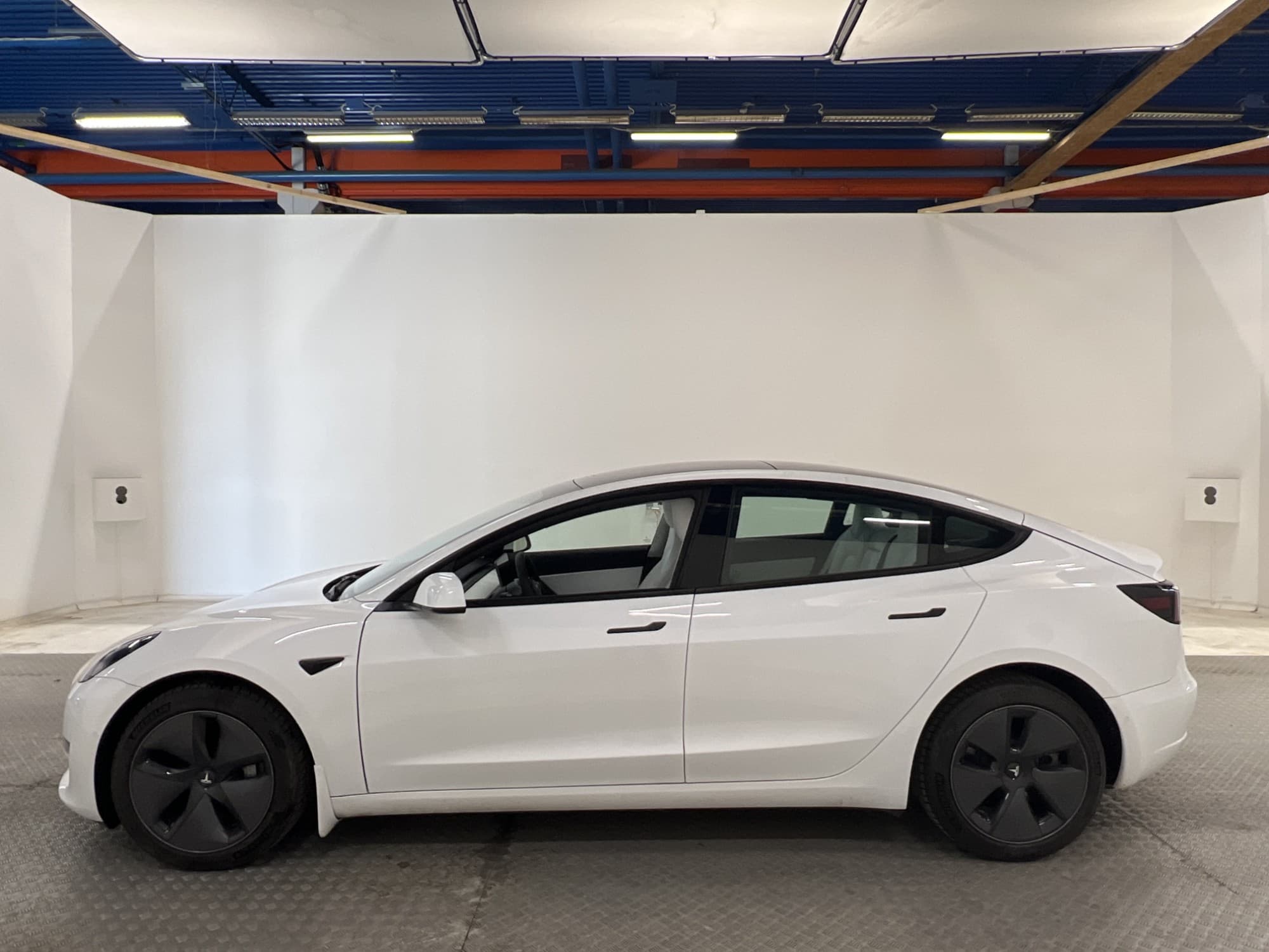 Tesla Model 3 Long Range AWD 440hk