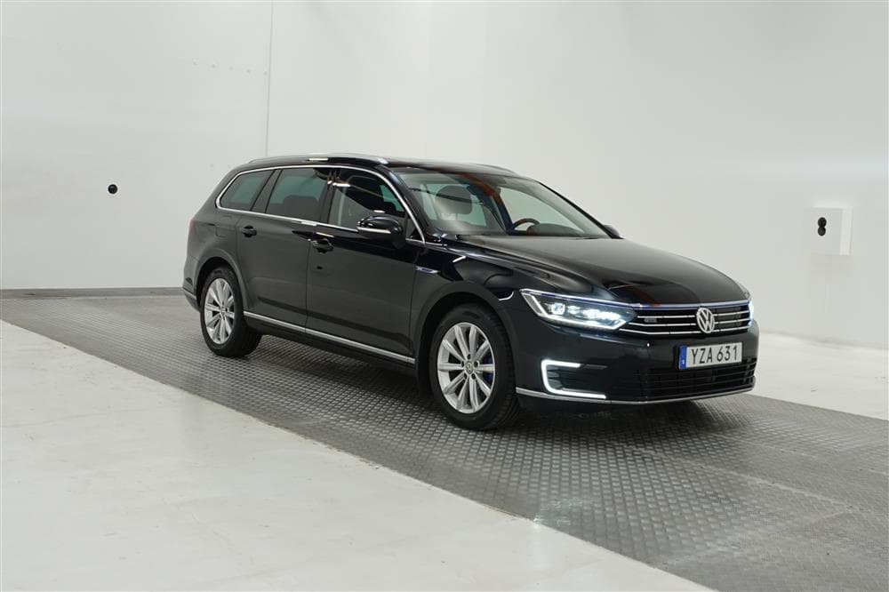 Volkswagen Passat GTE 218hk