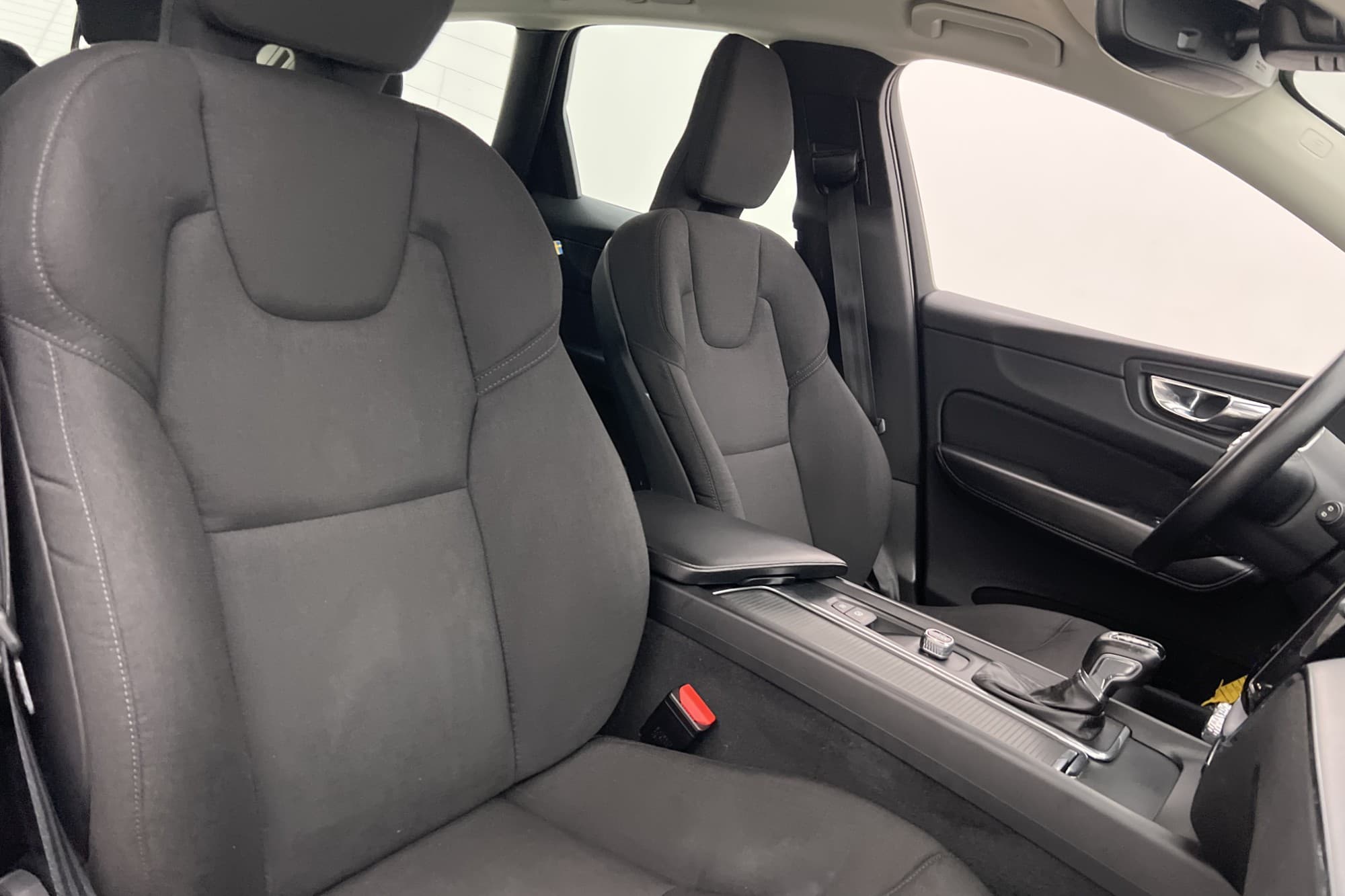 Volvo XC60 D4 AWD 190hk Momentum M-Värmare Sensorer