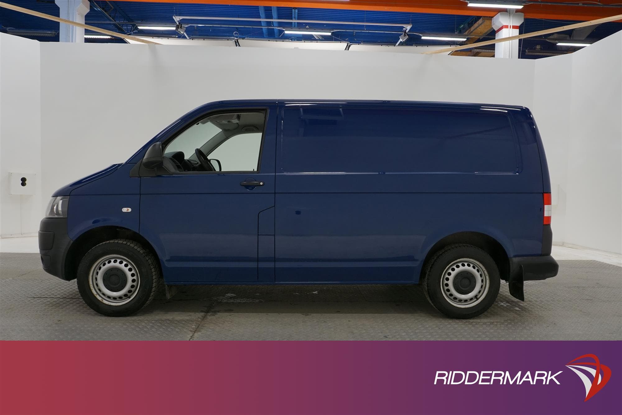Volkswagen Transporter Automat 140hk Dragkrok Värmare Moms