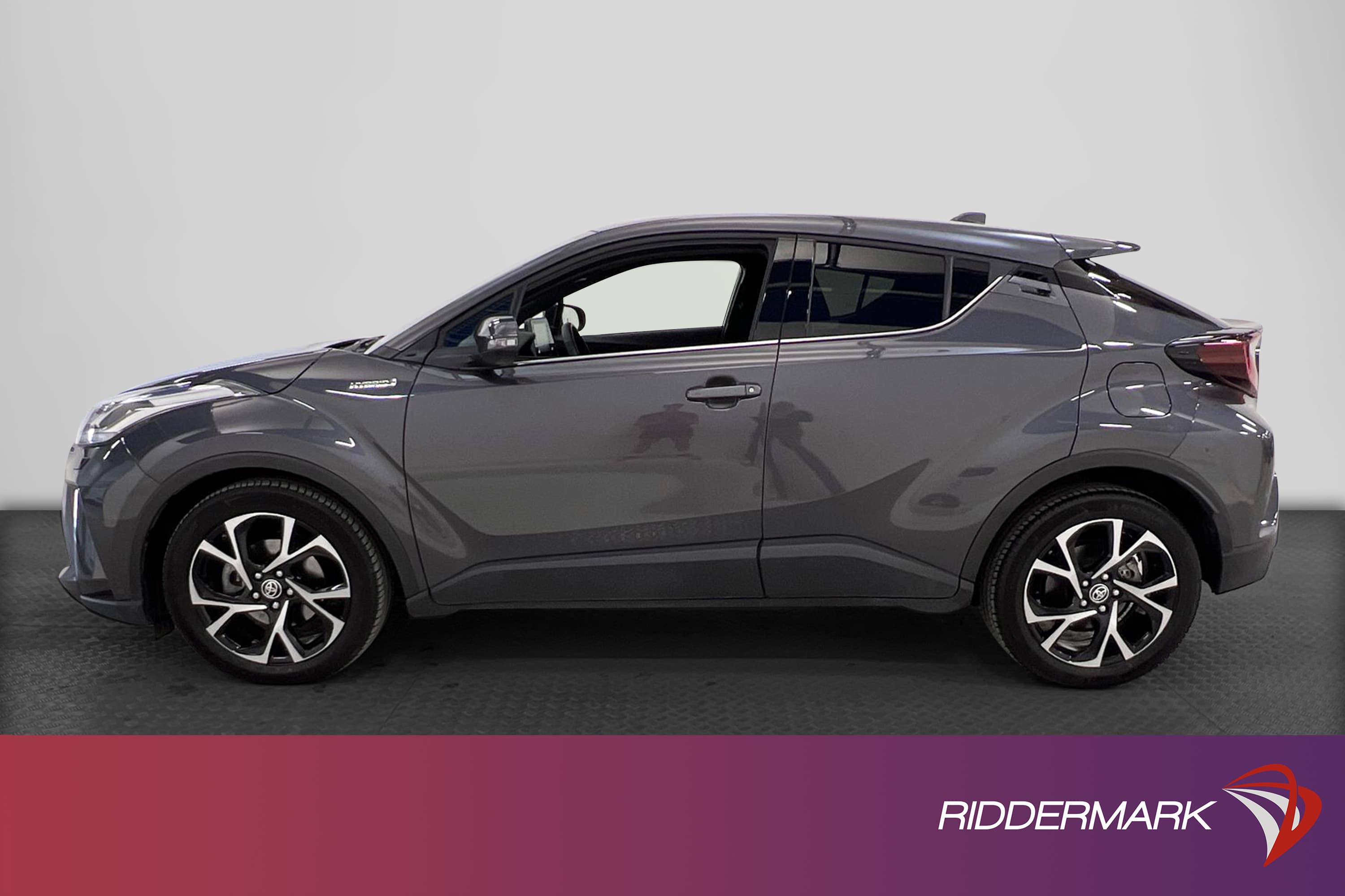 Toyota C-HR Hybrid CVT 122hk 1 Brukare