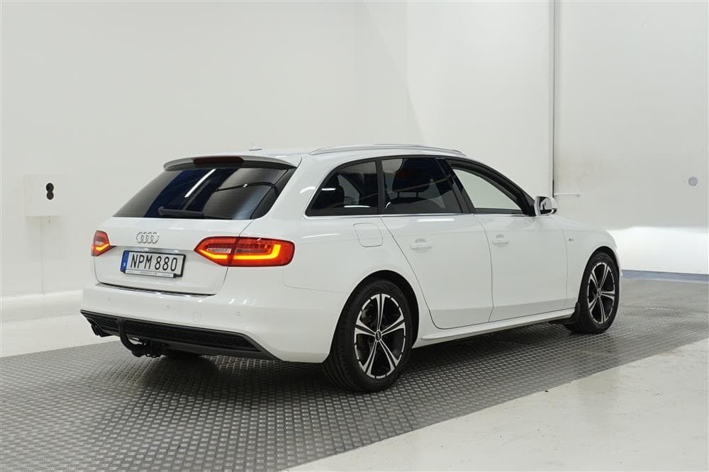 Audi A4 2.0 TDI 190hk Quattro S-Line D-Värm Drag 0,52l/milexteriör