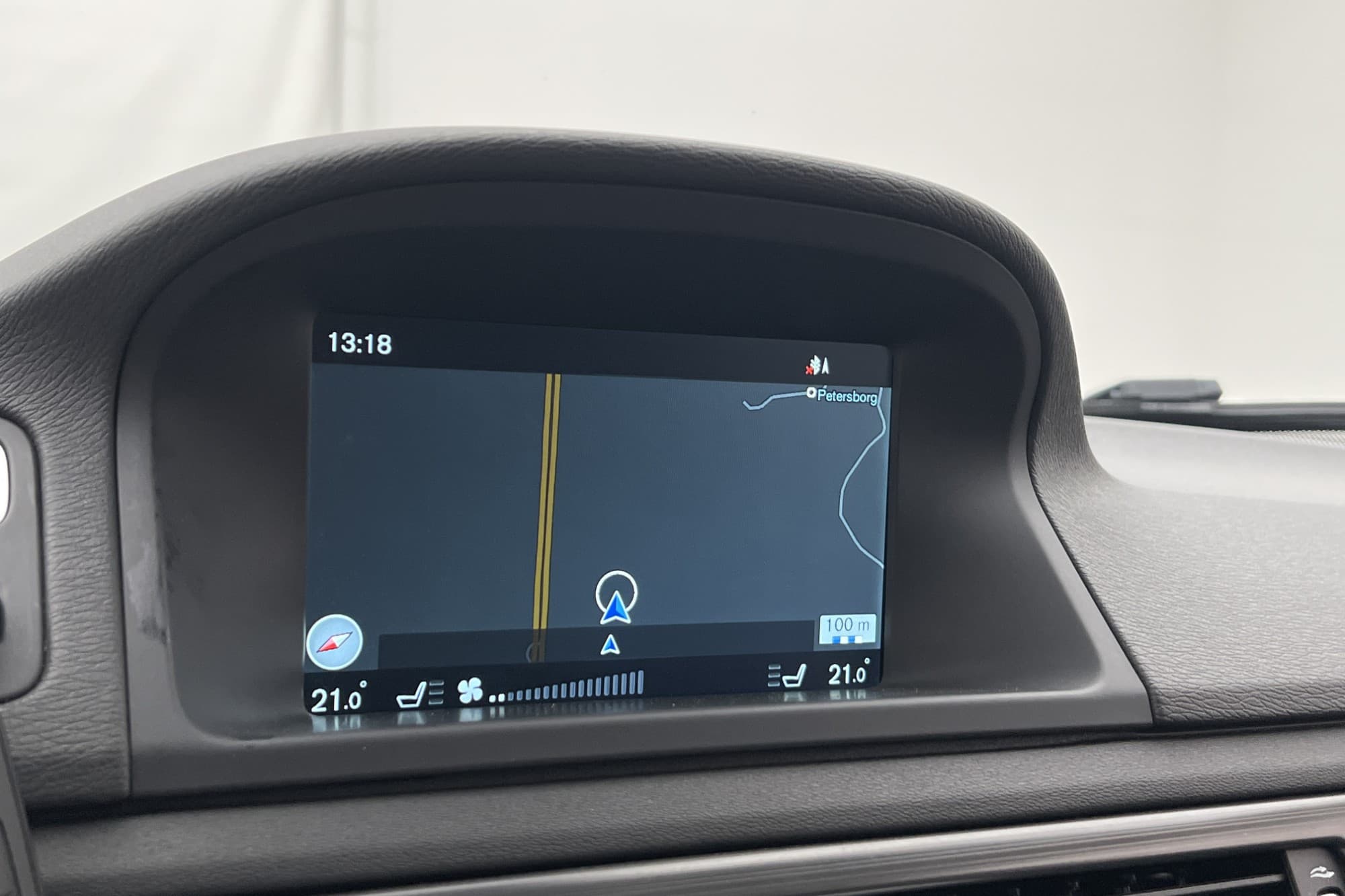 Volvo V70 D4 181hk Momentum VOC Taklucka Navi D-Värmare Drag