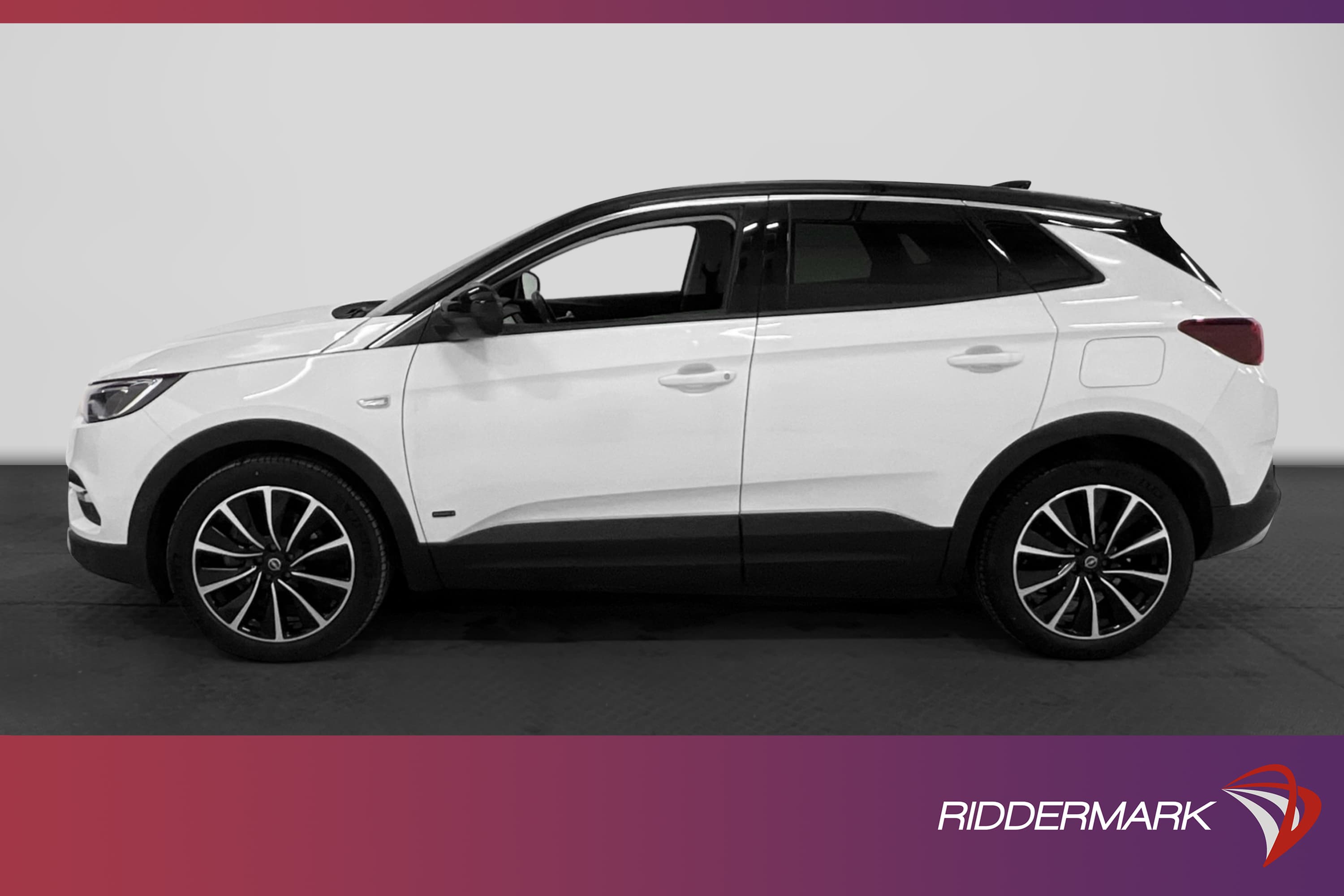 Opel Grandland X Hybrid4 300hk
