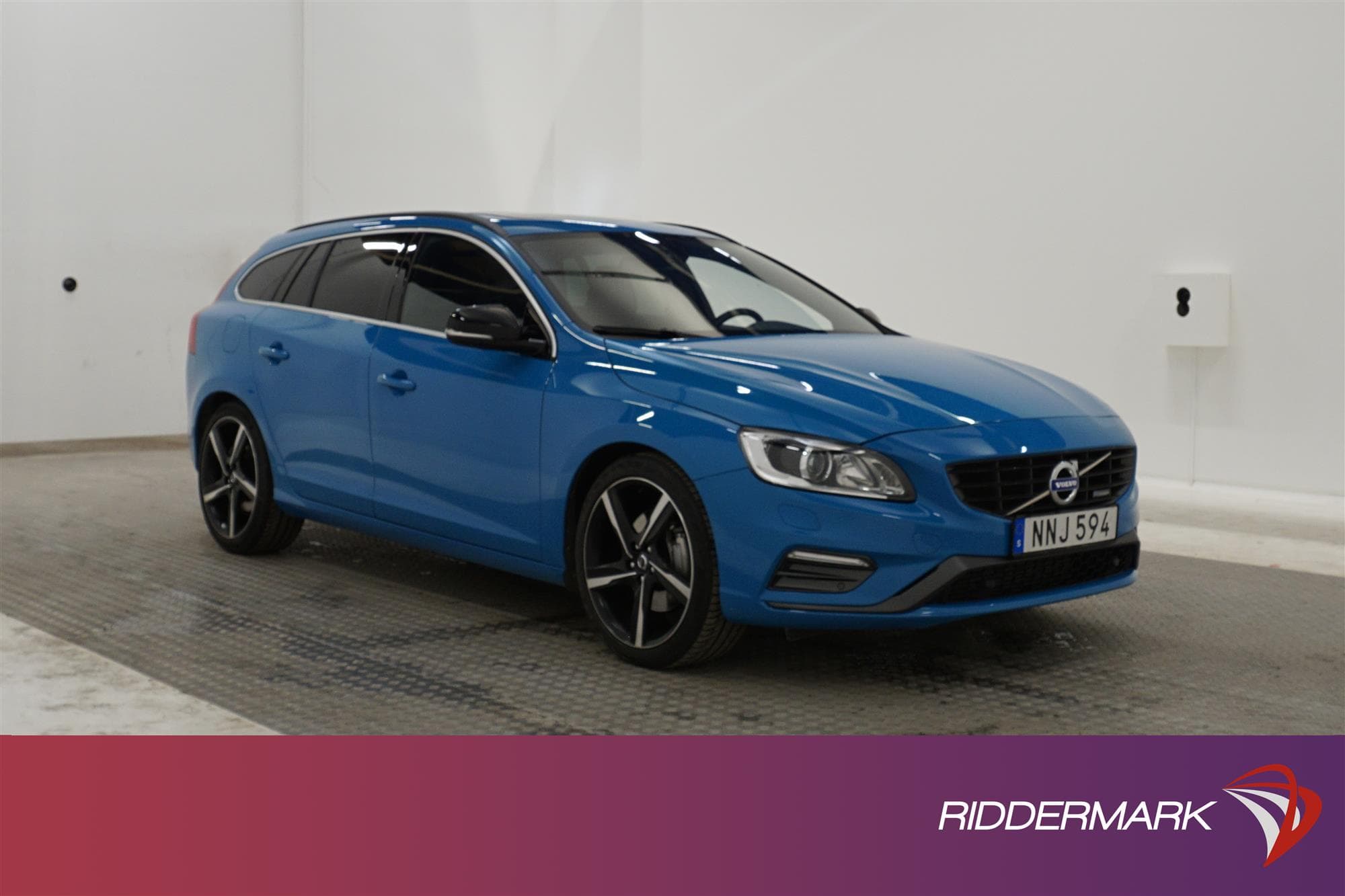 Volvo V60 D5 215hk AWD R-Design