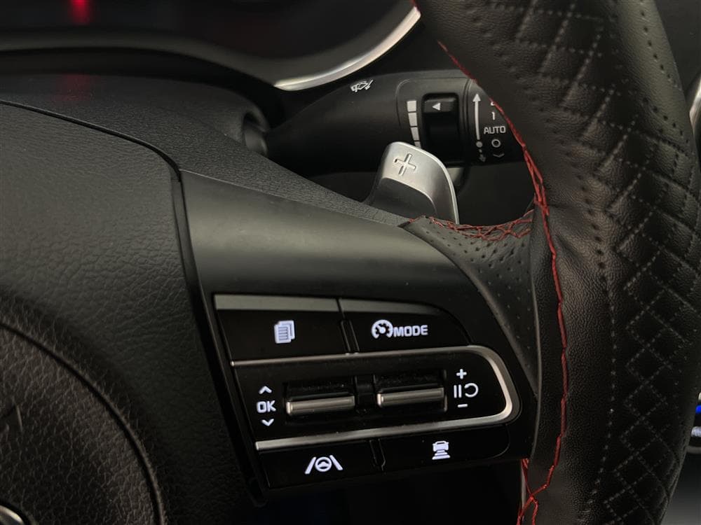 Kia Stinger GT 3.3 T-GDi AWD 370hk Pano H/K HUD 360° Naviinteriör