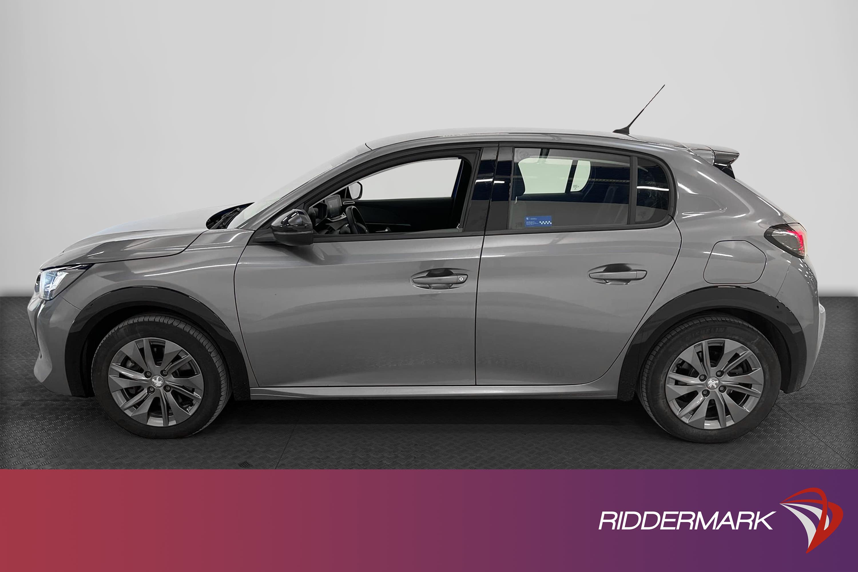 Peugeot e-208 136hk