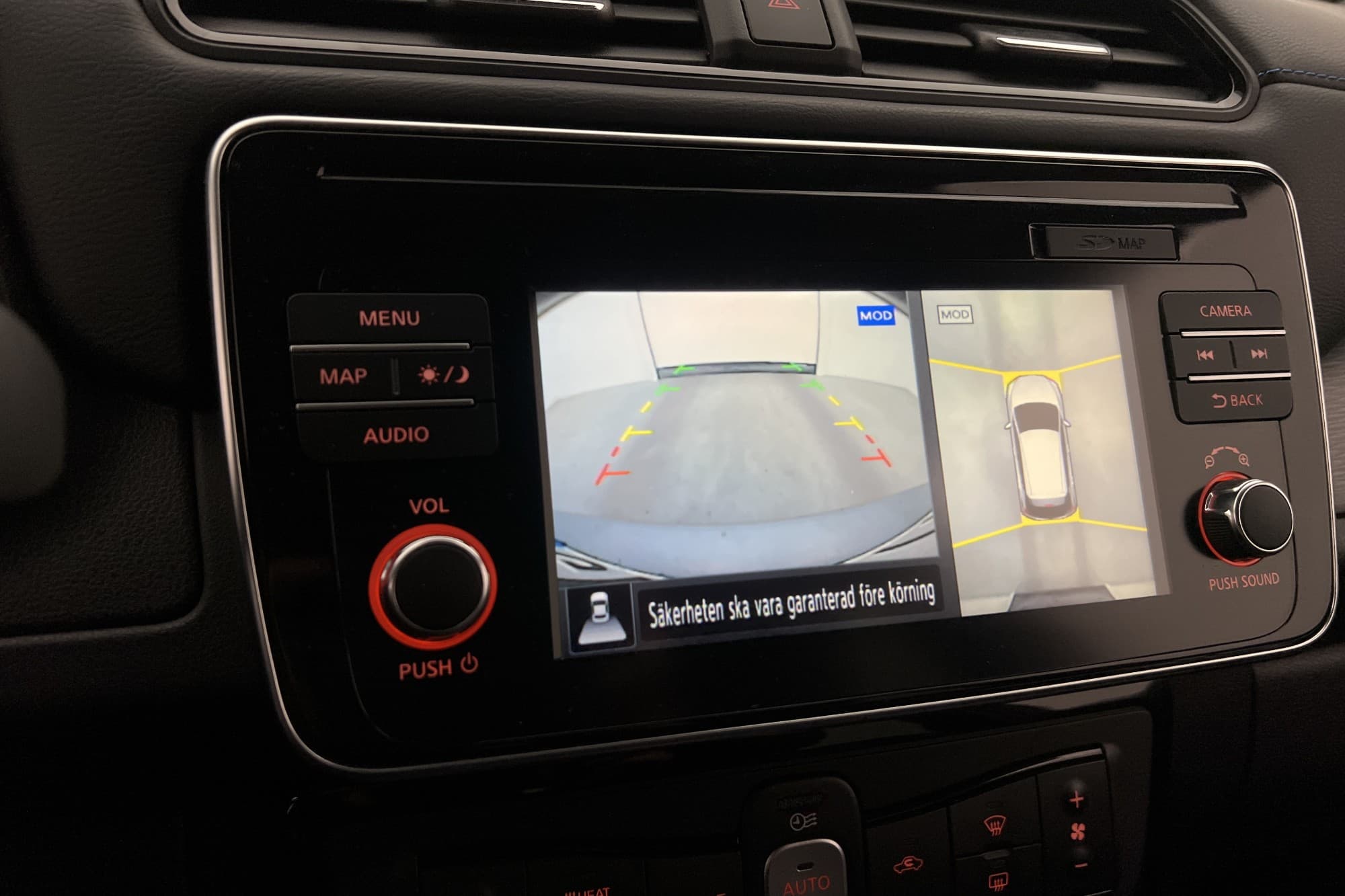 Nissan Leaf 150hk Tekna BOSE 360° Navi Halvskinn Rattvärme