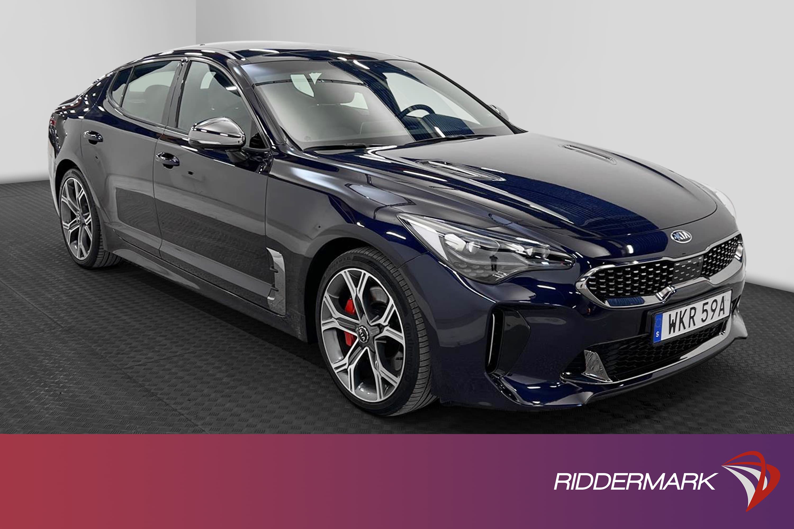Kia Stinger GT 3.3 V6 AWD 366hk Pano H/K HUD 360° Carplay