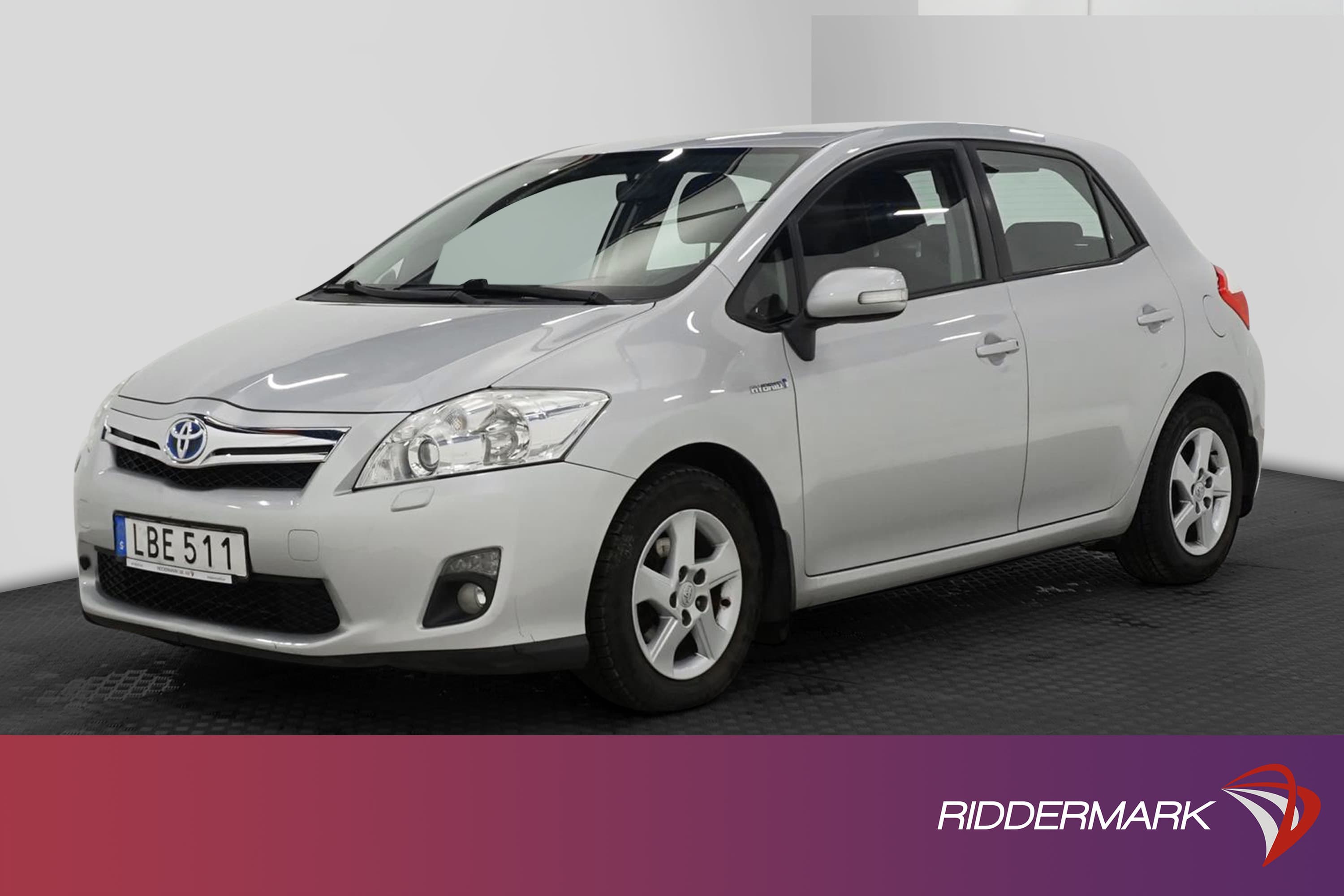 Toyota Auris Hybrid 136hk M&K-Värmare 360kr Skatt 0,38L/mil