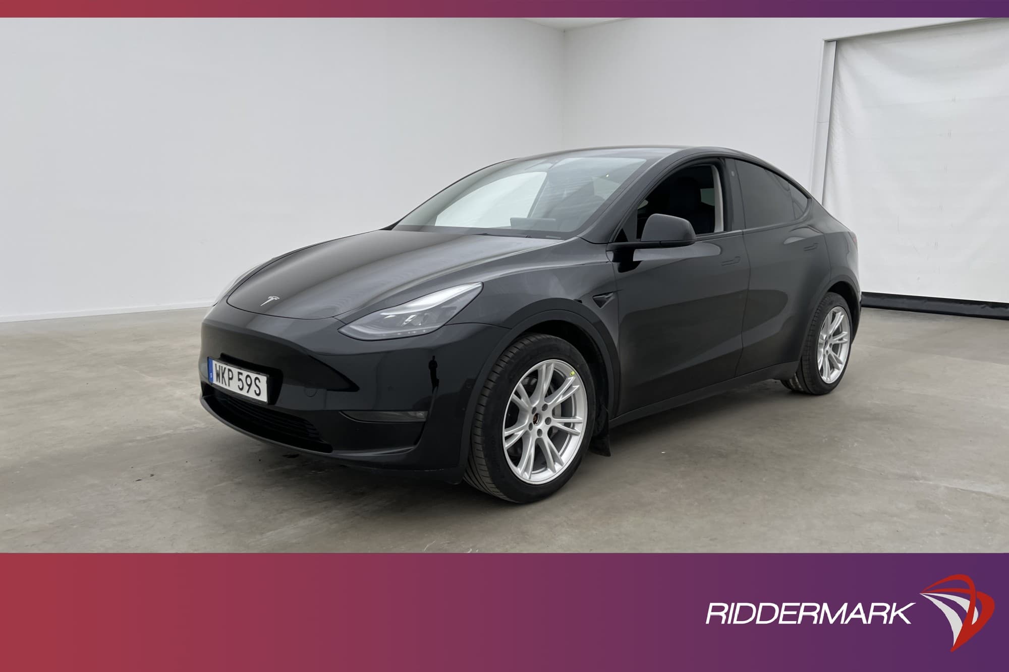 Tesla Model Y Long Range AWD