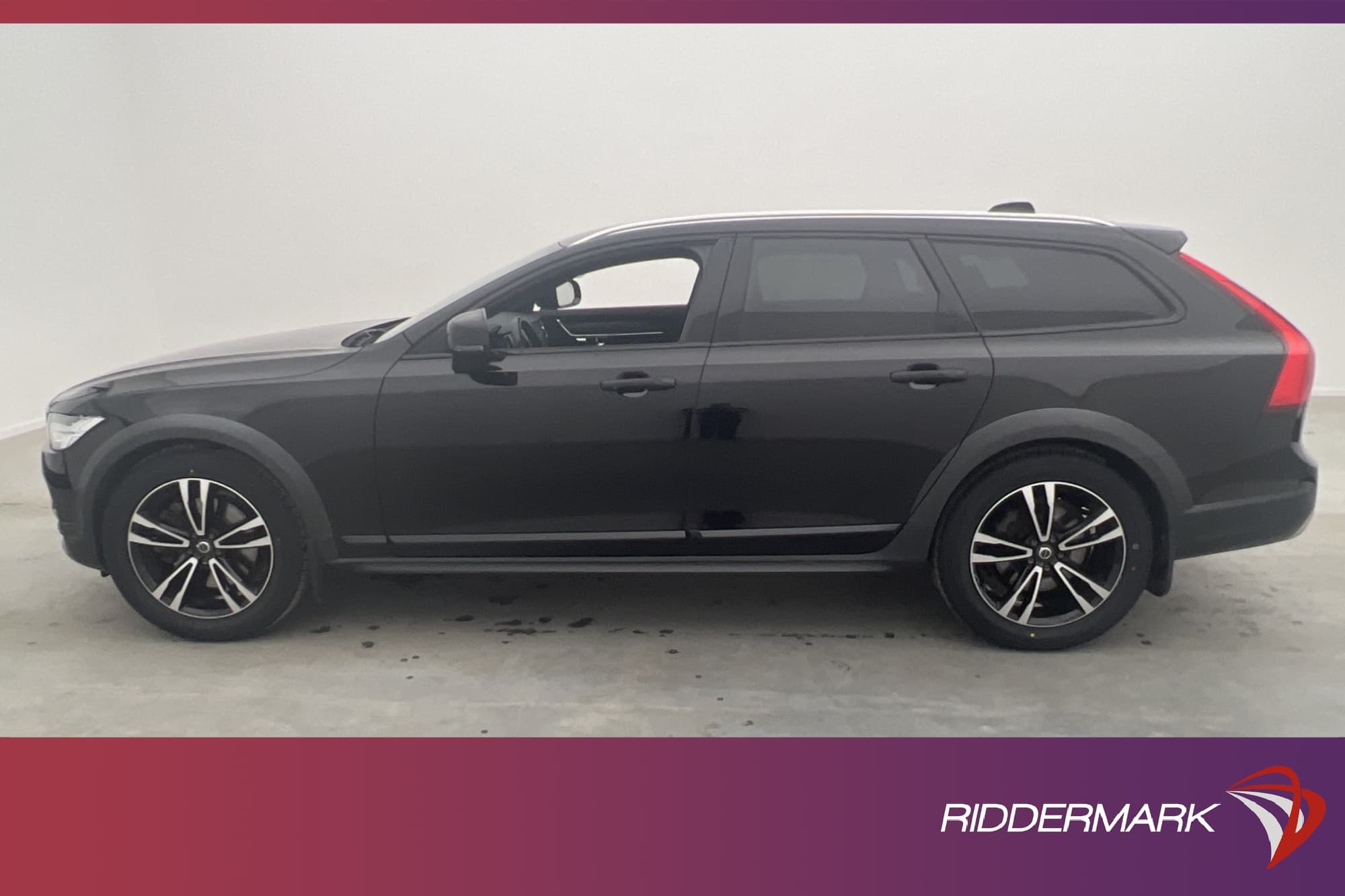 Volvo V90 Cross Country D4 AWD