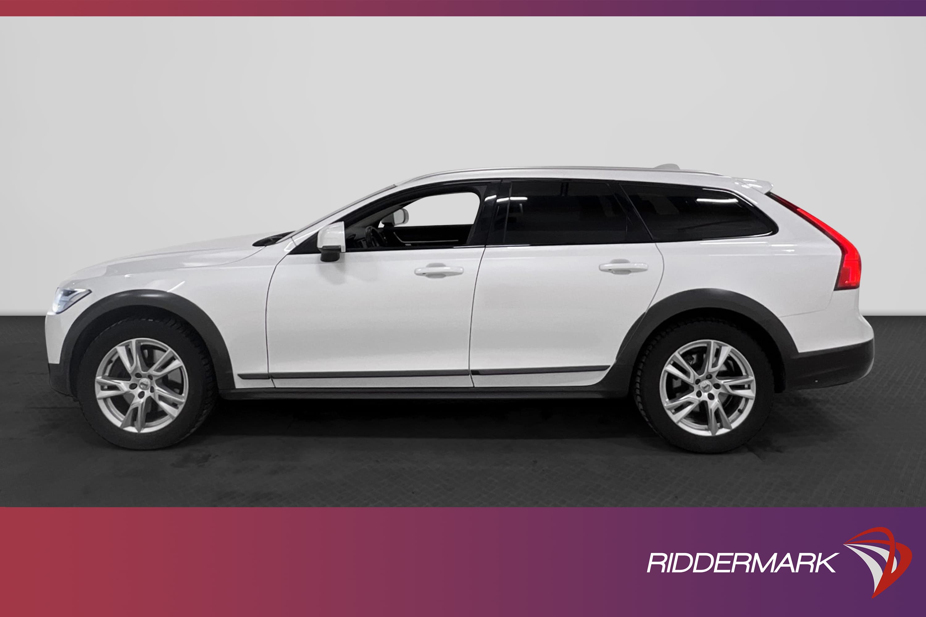 Volvo V90 Cross Country D4 AWD