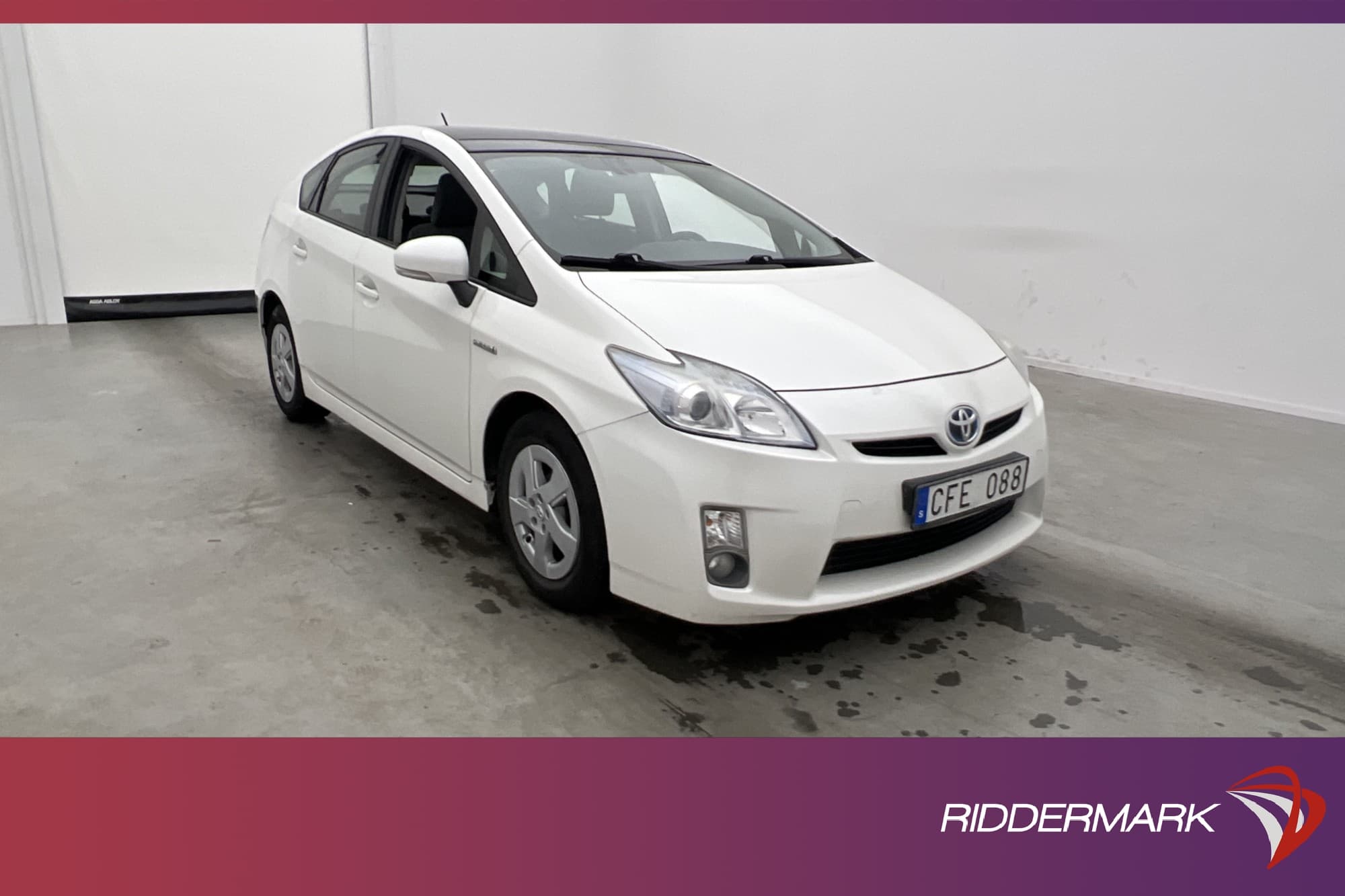 Toyota Prius Hybrid 136hk