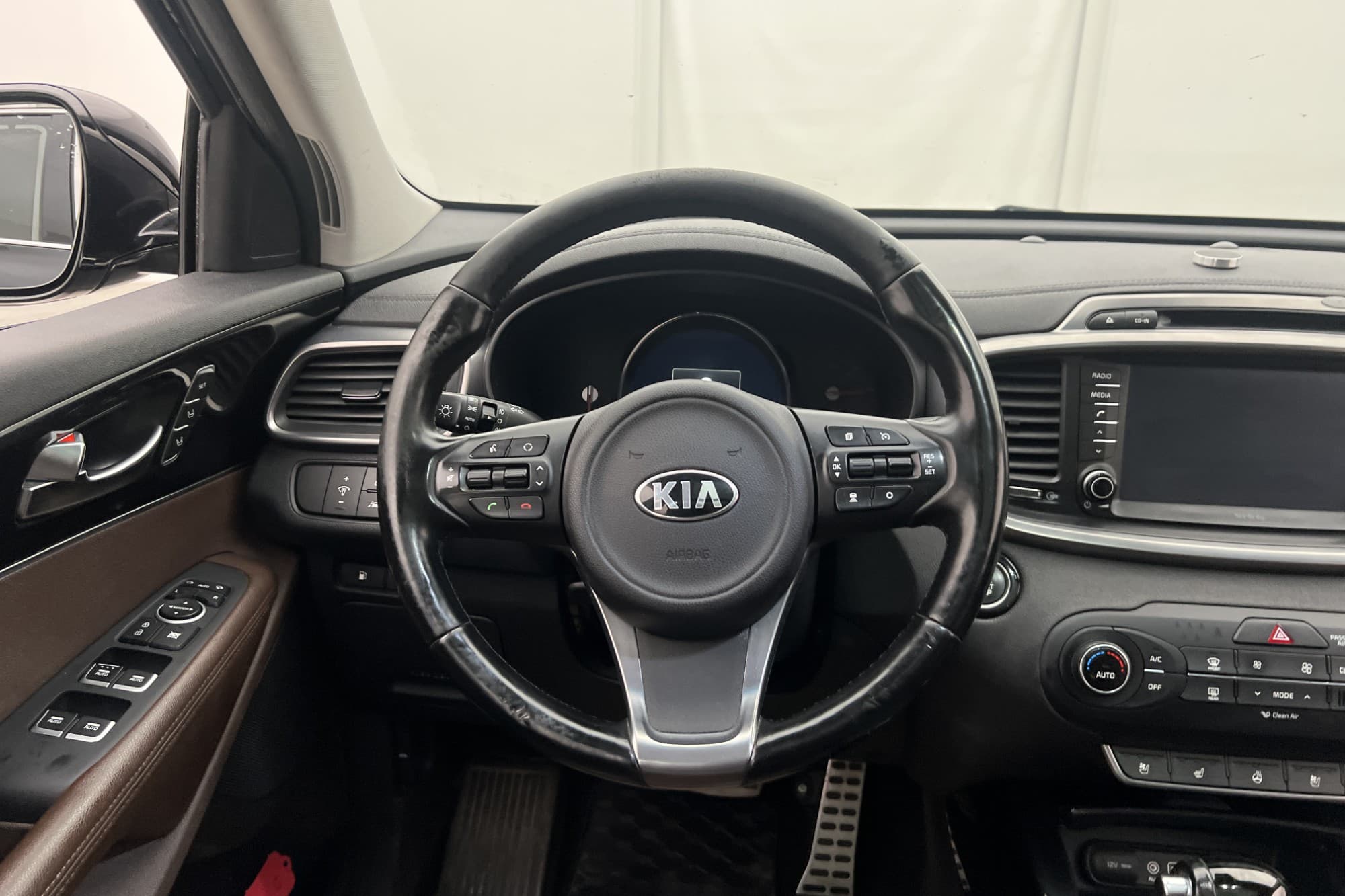 Kia Sorento 2.2 CRDi AWD 200hk 7-Sits Pano Infinty 360° Drag