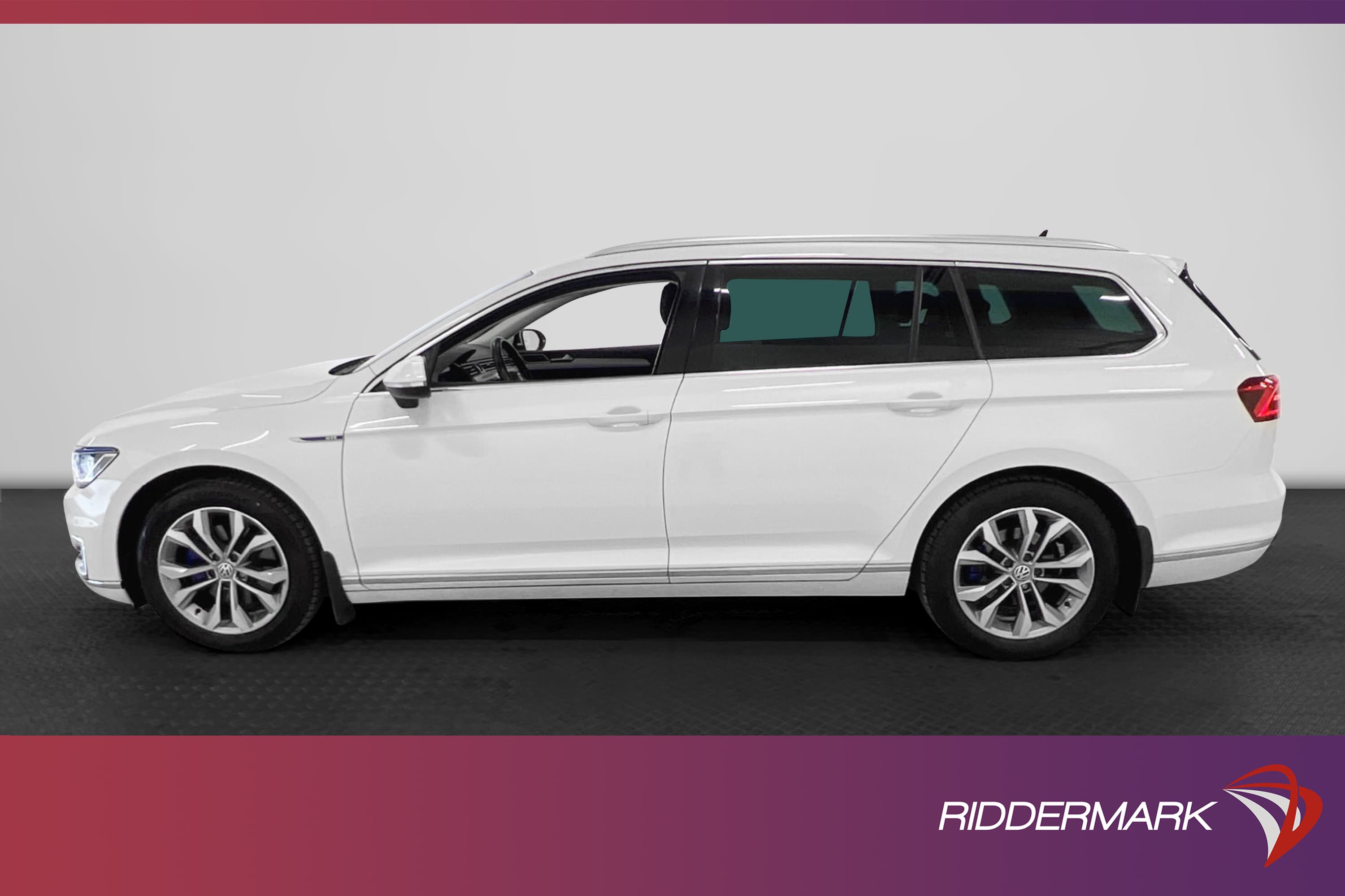 Volkswagen Passat GTE 218hk