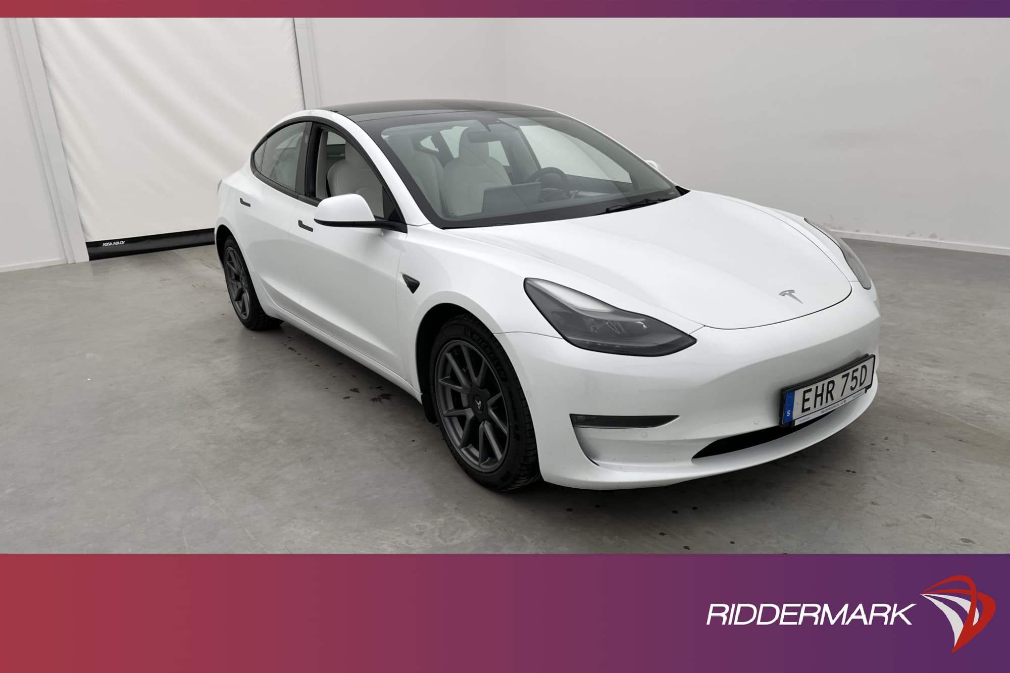 Tesla Model 3 Long Range AWD 440hk
