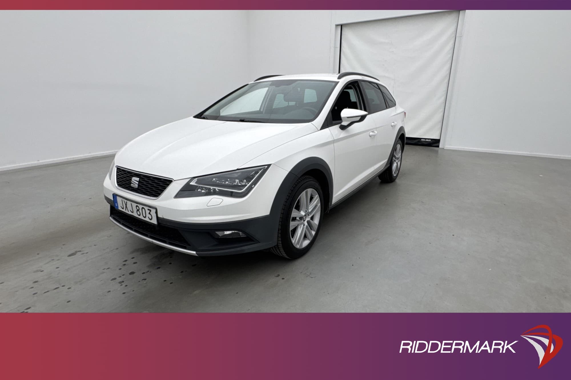 SEAT Leon X-Perience 1.6 110hk 4Drive Värmare Kamera Carplay