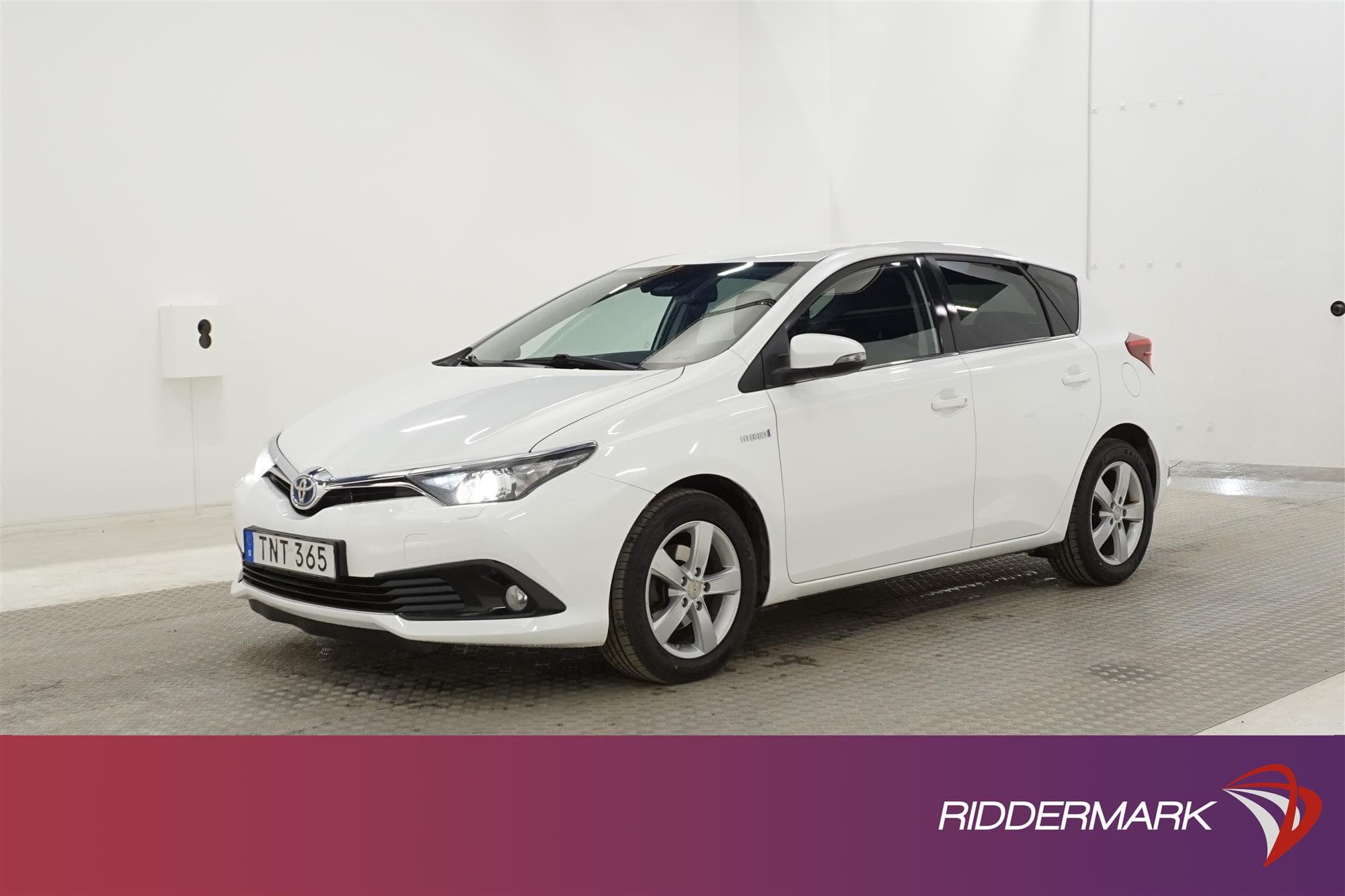 Toyota Auris Hybrid 136hk