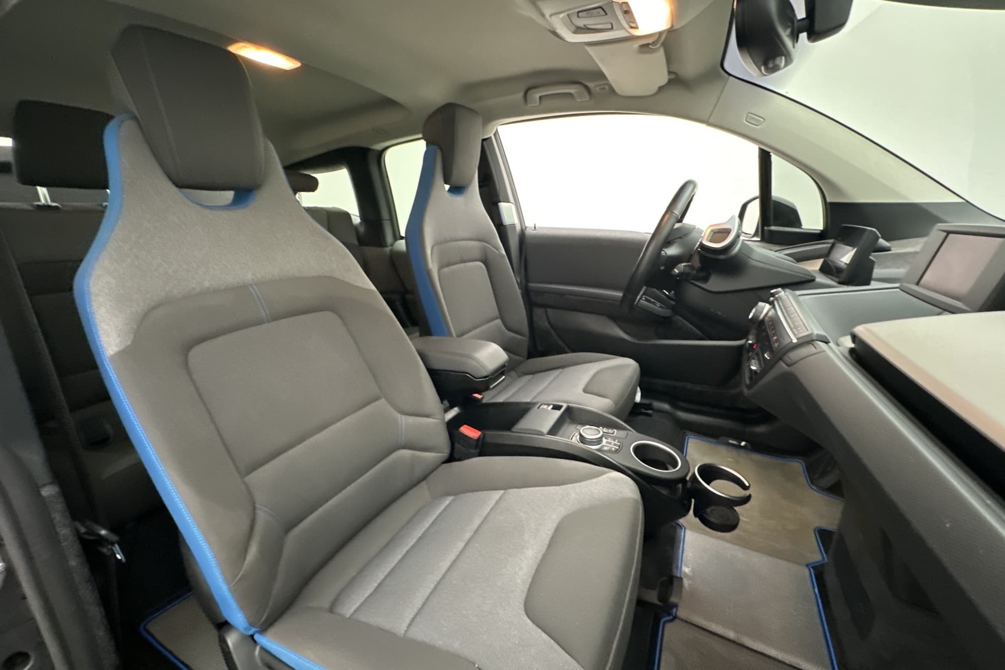 BMW i3s 120 Ah 183hk Comfort Advanced Värmepump Kamera Navi