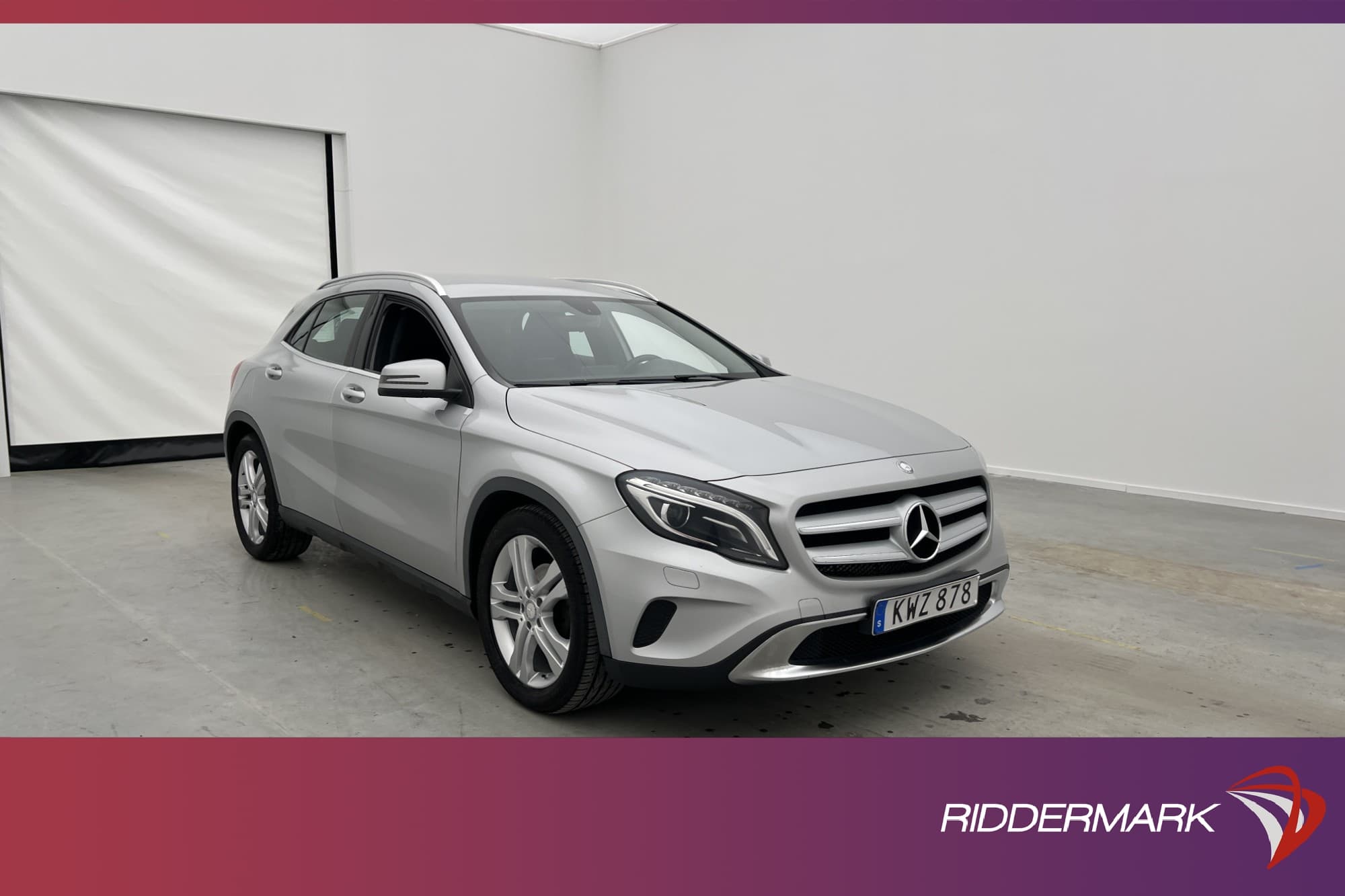 Mercedes-Benz GLA 200