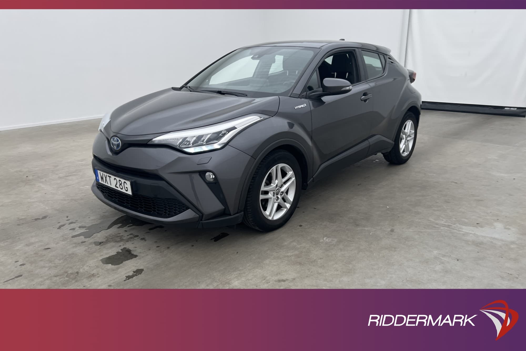 Toyota C-HR Hybrid 122hk