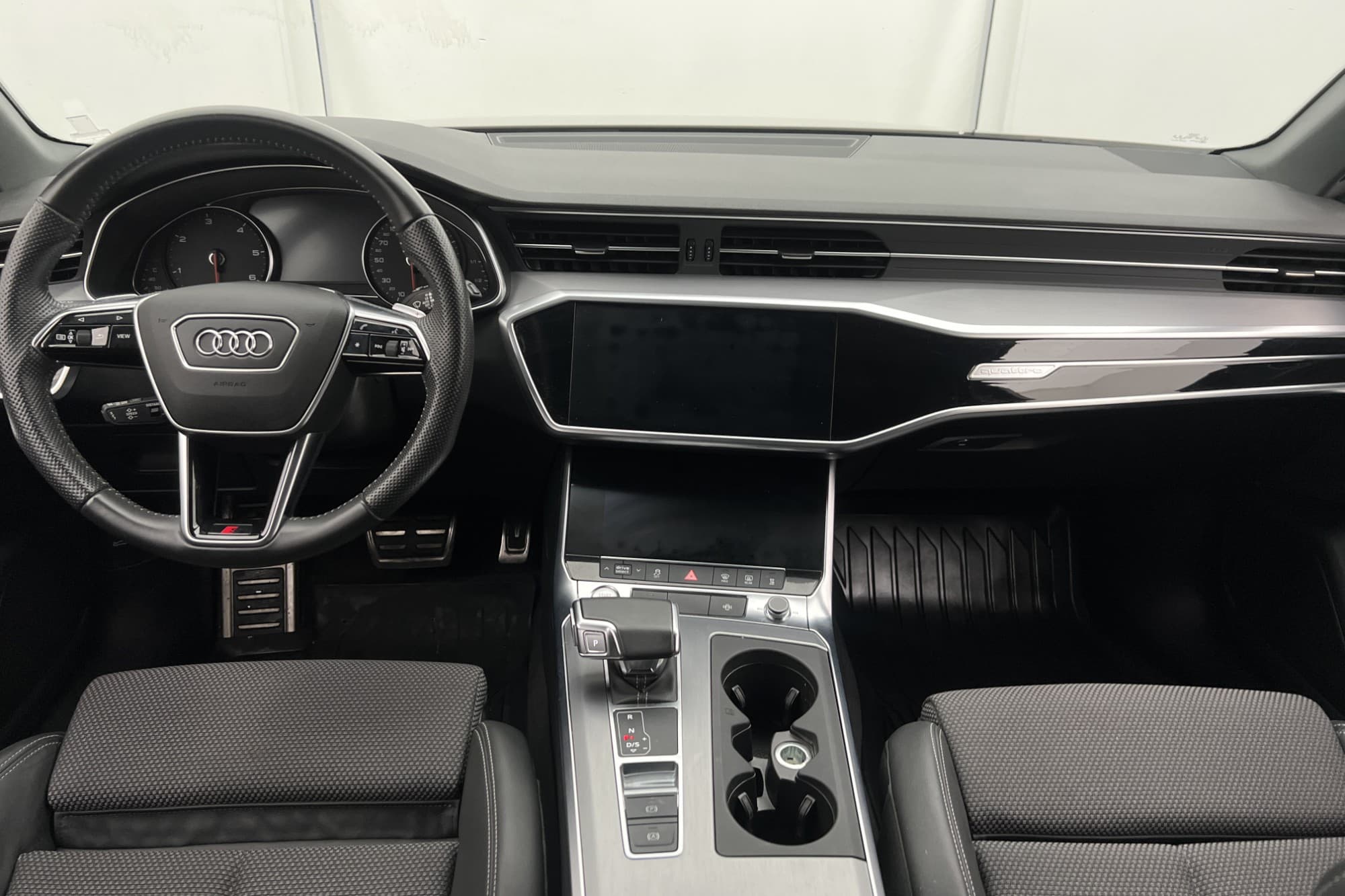 Audi A6 Avant 40 TDI Q 204hk S-Line D-Värmare Navi Dragkrok